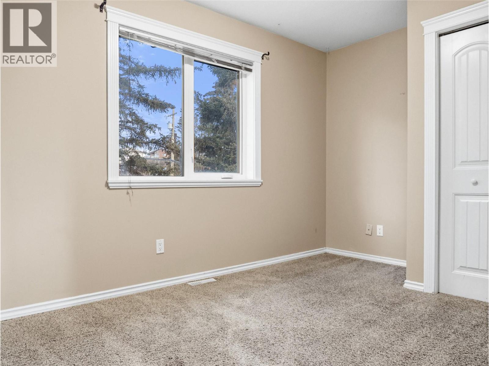 721 100 Avenue, Dawson Creek