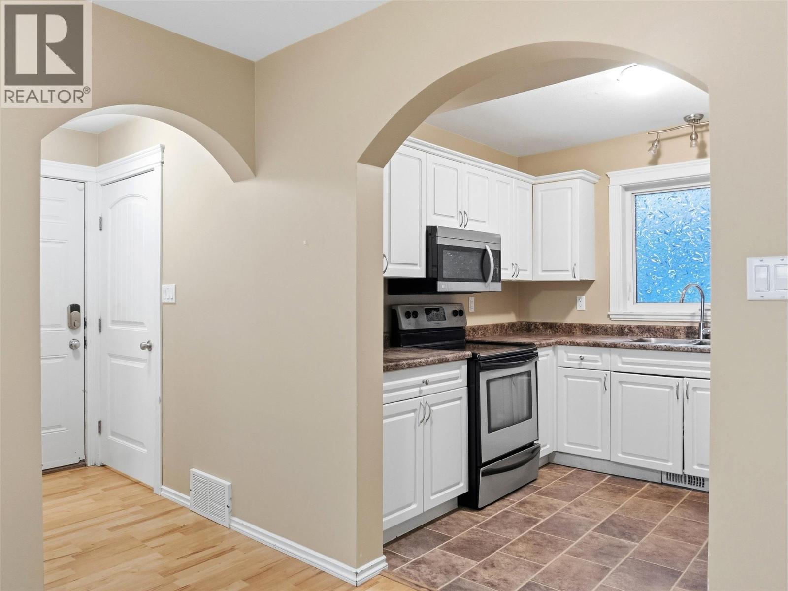 721 100 Avenue, Dawson Creek