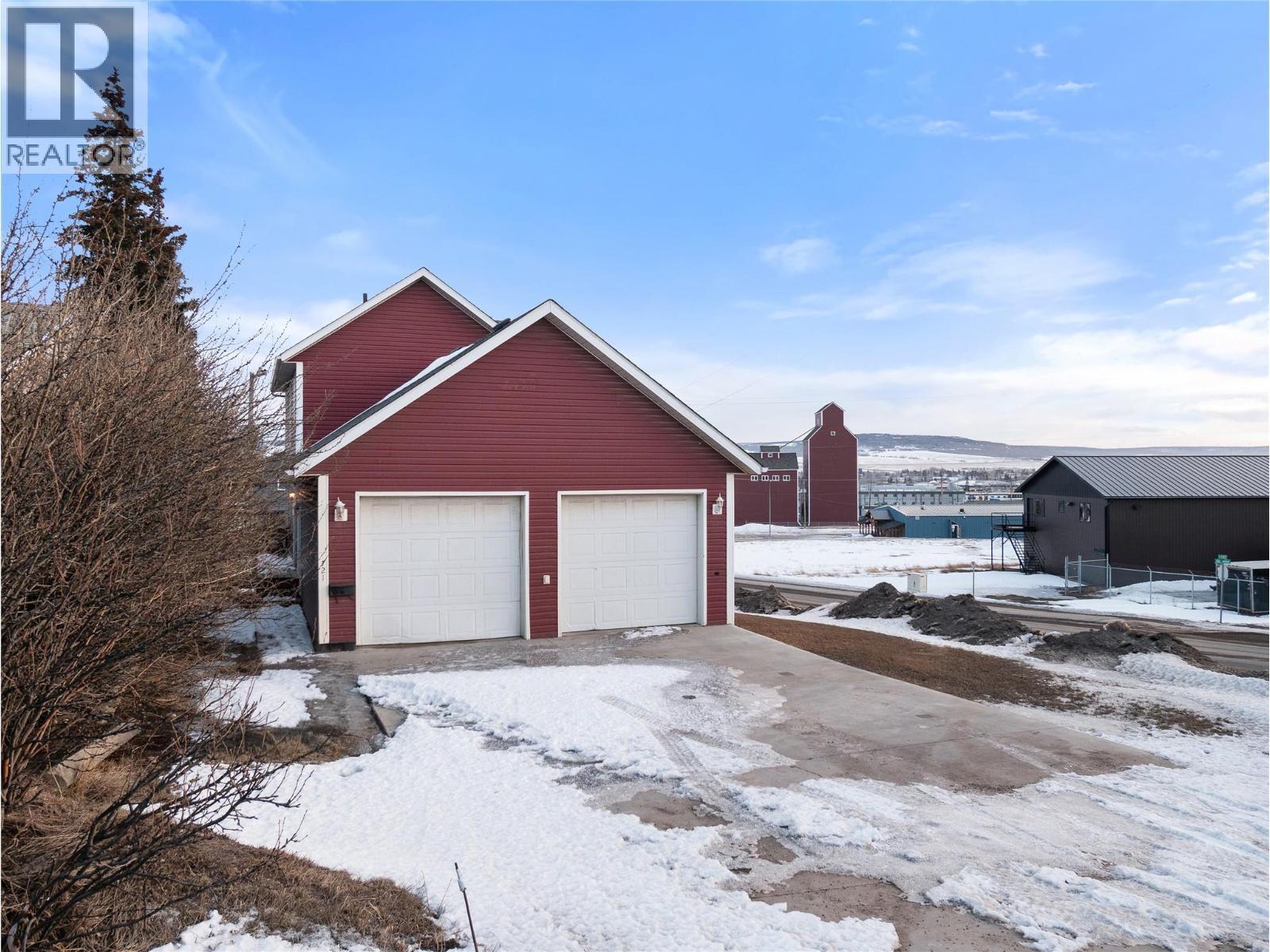 721 100 Avenue, Dawson Creek