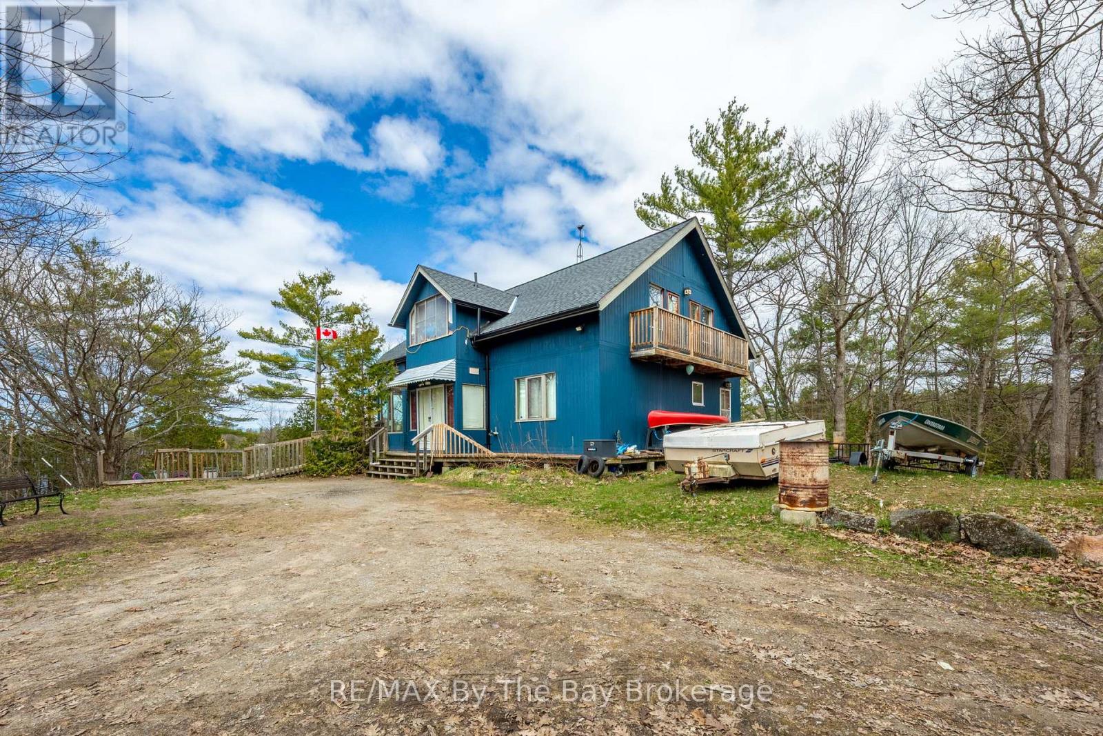 609 SOUTH BAY ROAD - 10