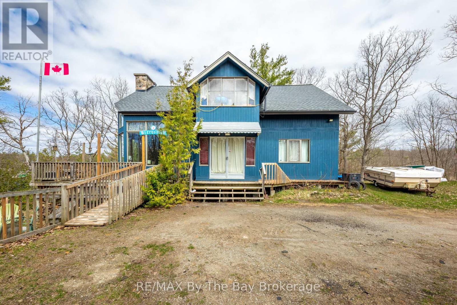 609 SOUTH BAY ROAD - 11