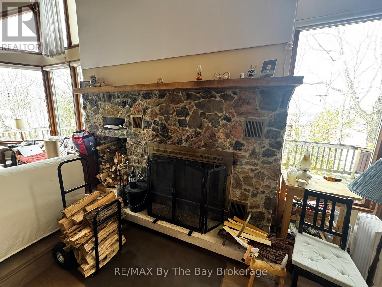609 SOUTH BAY ROAD - 13