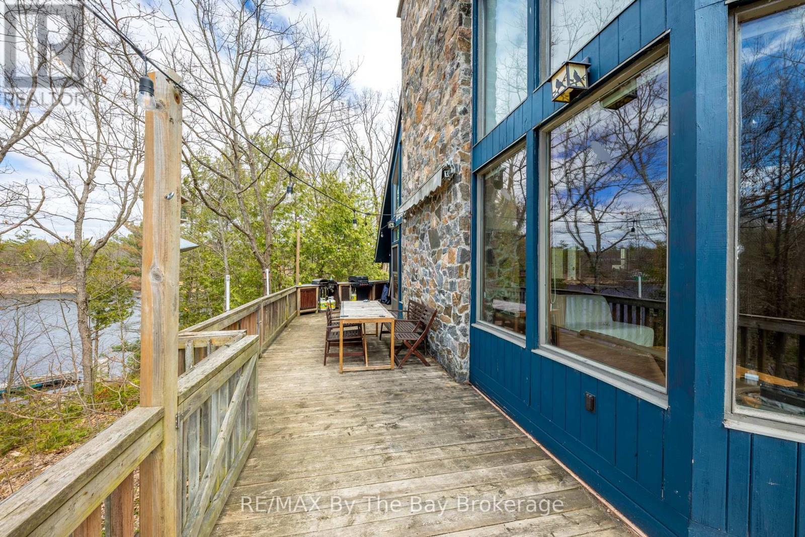 609 SOUTH BAY ROAD - 16
