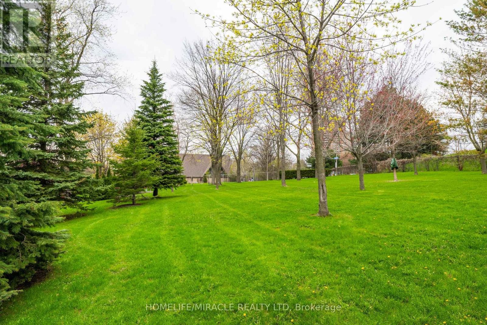 #905 177 LINUS ROAD - 39