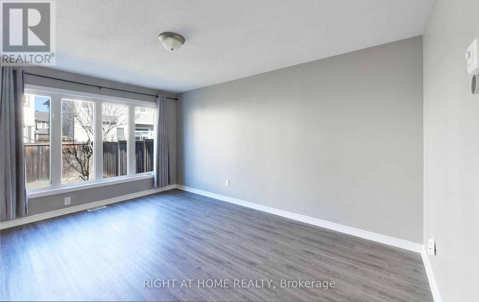 3 Bed, 3 Bath House for Rent in Ottawa – 348 GALLANTRY WAY, Ottawa – MLS# X13074400 - Image 8
