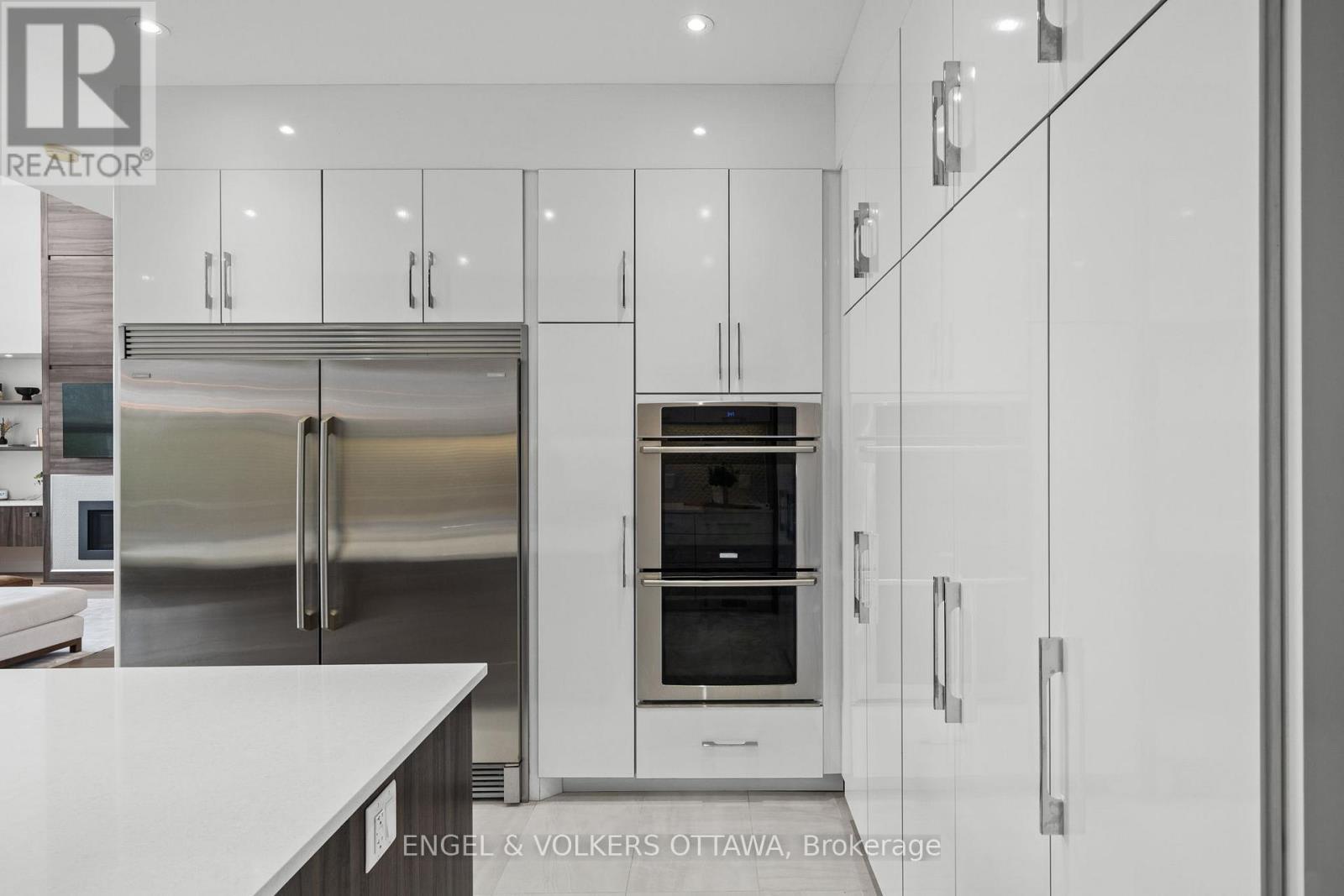 132 DUNBLANE WAY - 13