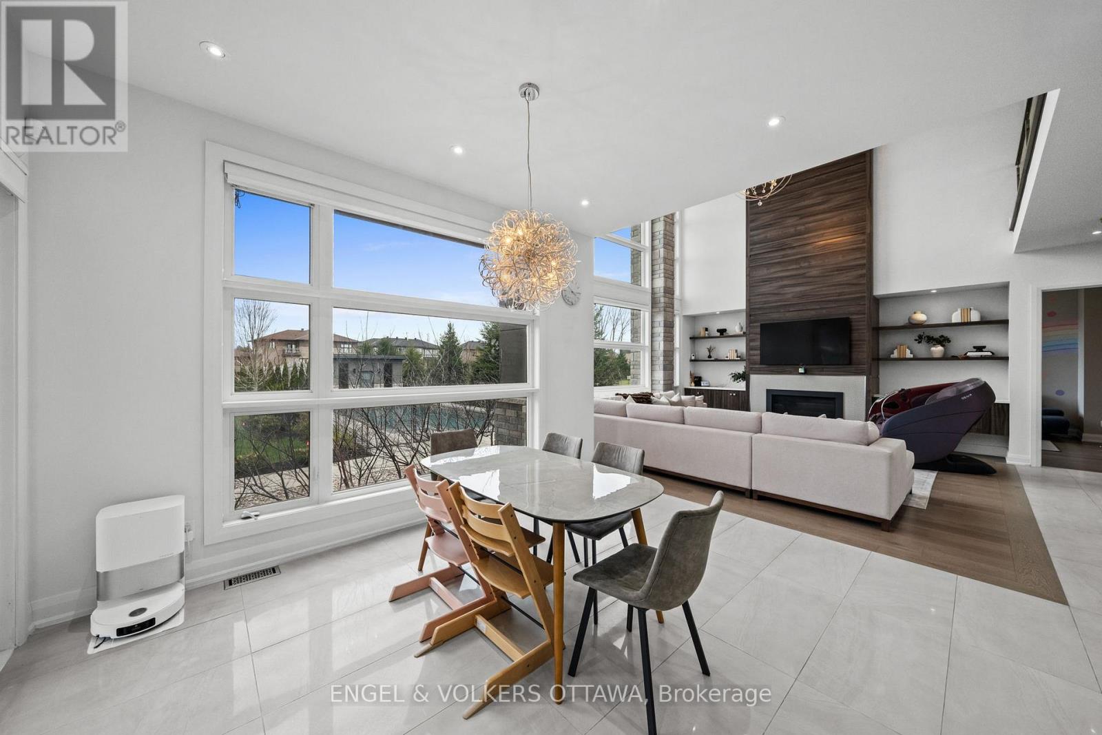 132 DUNBLANE WAY - 16
