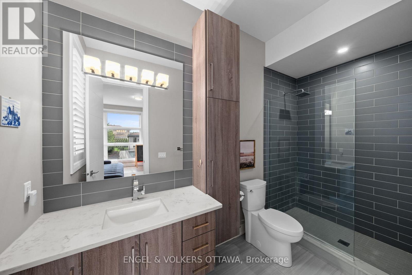 132 DUNBLANE WAY - 20