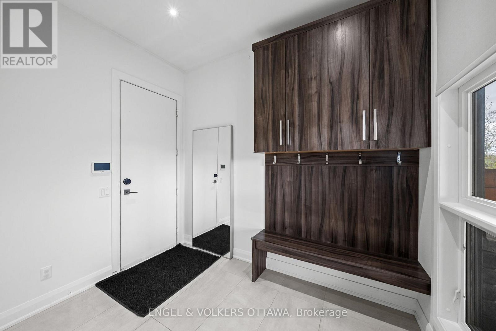 132 DUNBLANE WAY - 21
