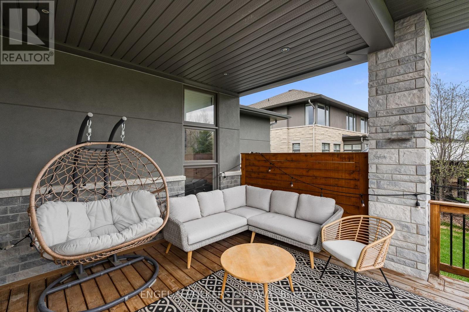 132 DUNBLANE WAY - 44