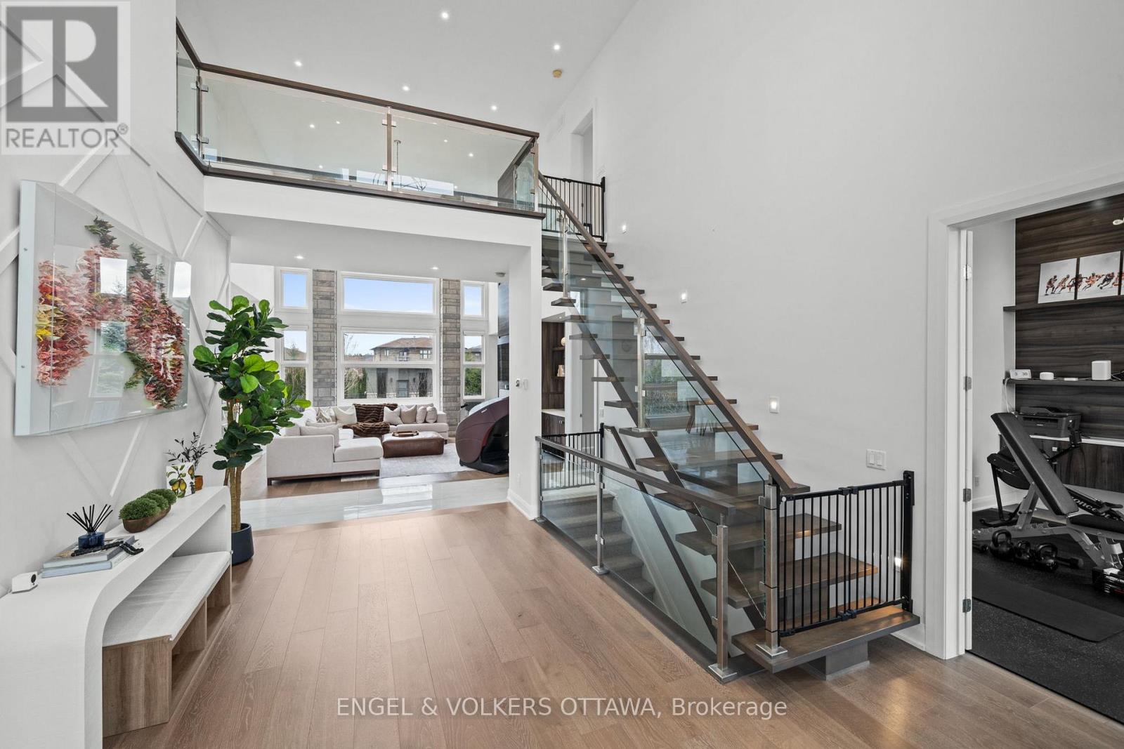 132 DUNBLANE WAY - 5
