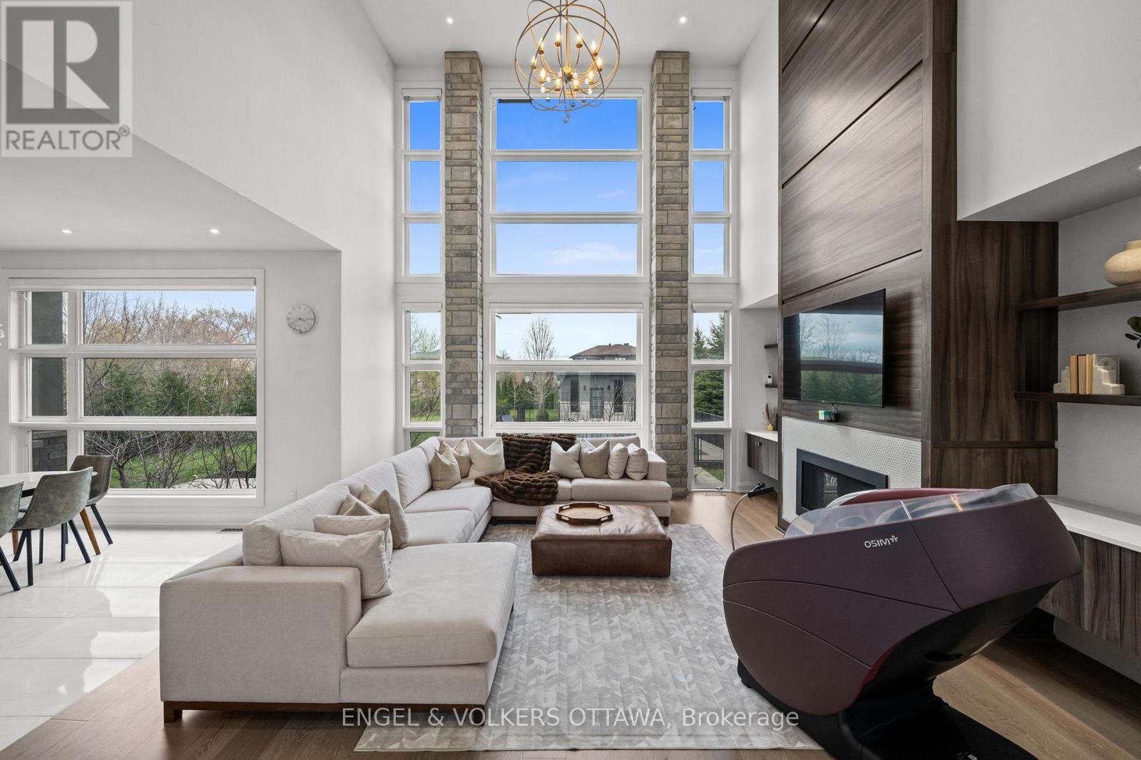 132 DUNBLANE WAY - 6