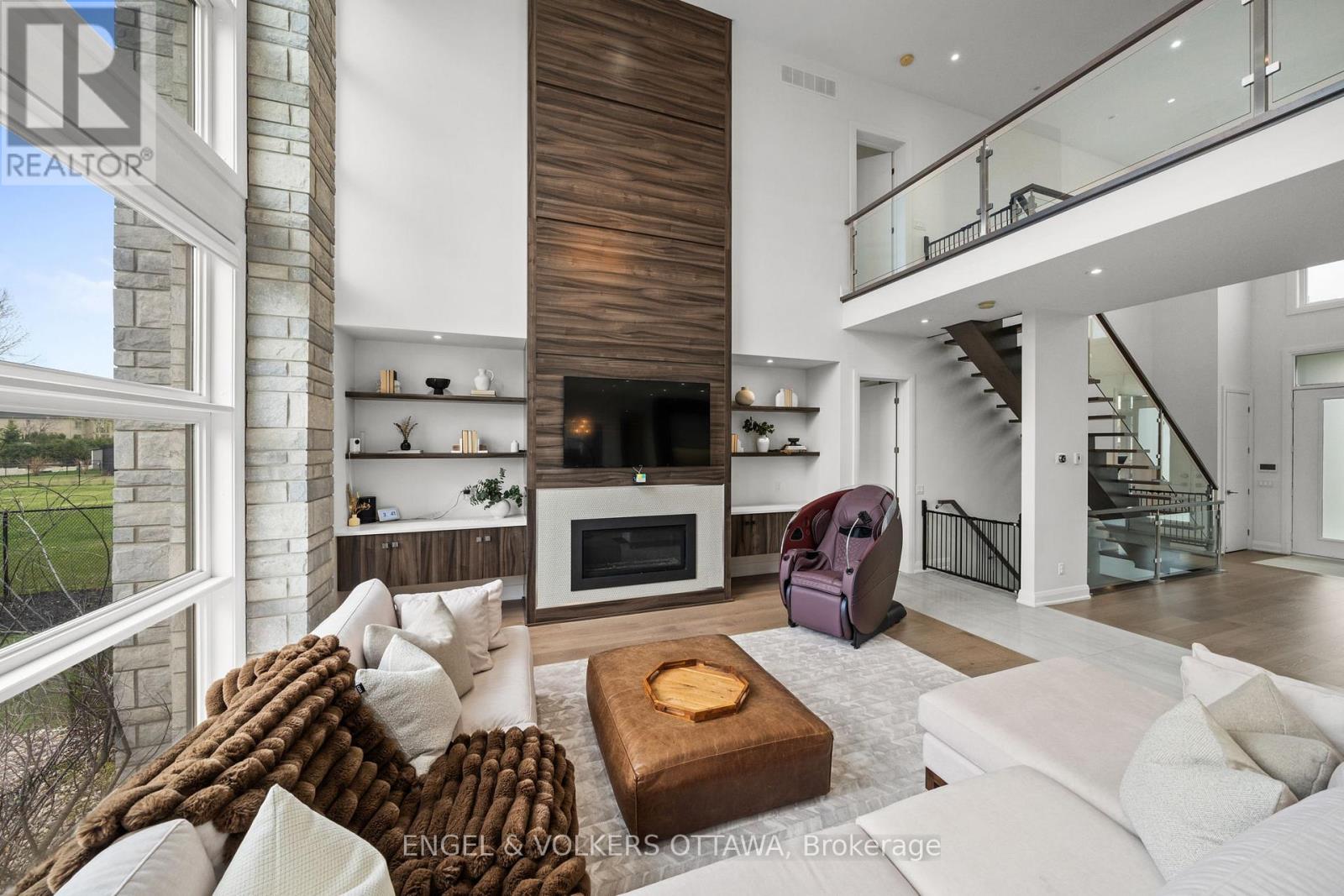 132 DUNBLANE WAY - 8