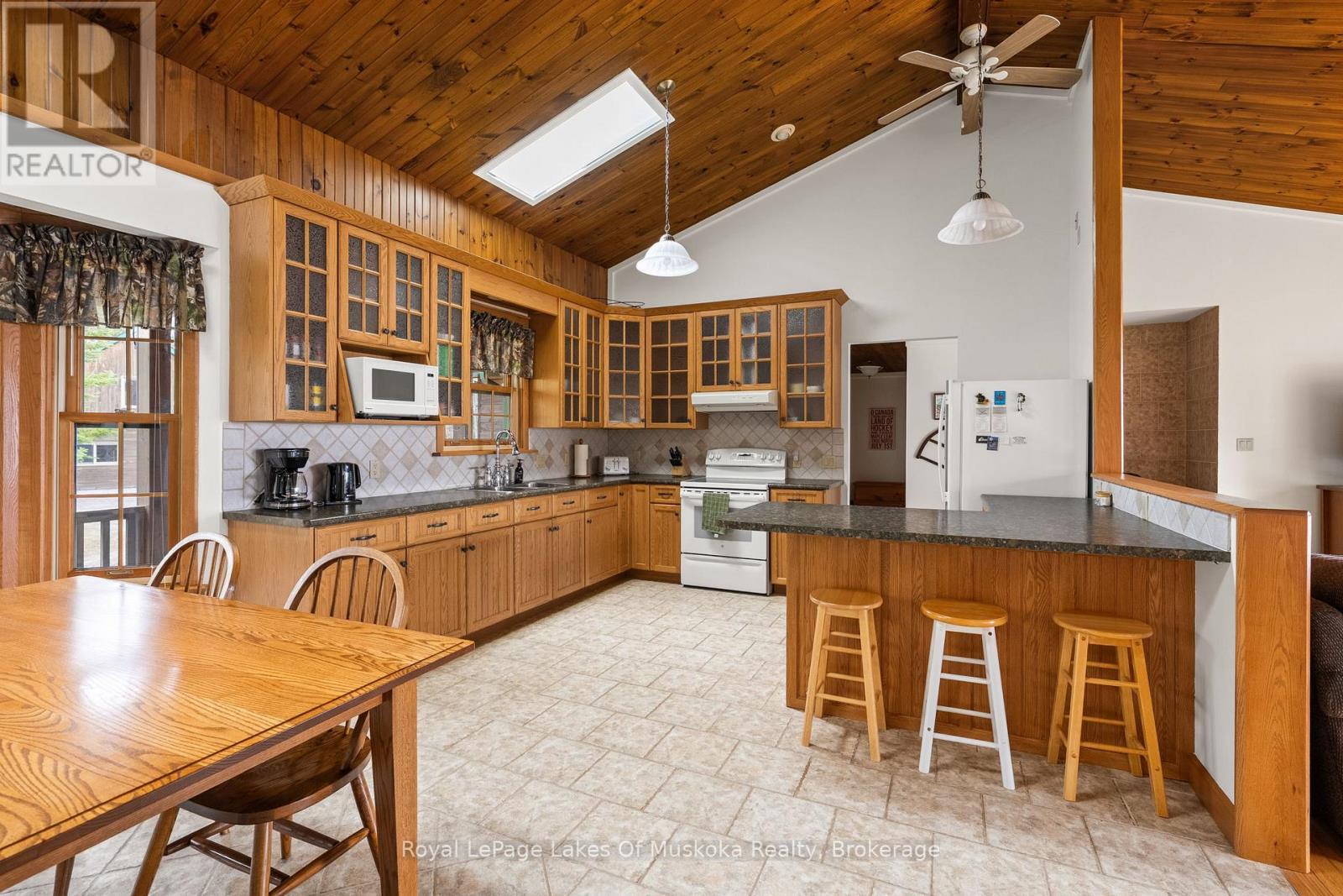 3149 520 HIGHWAY - 14