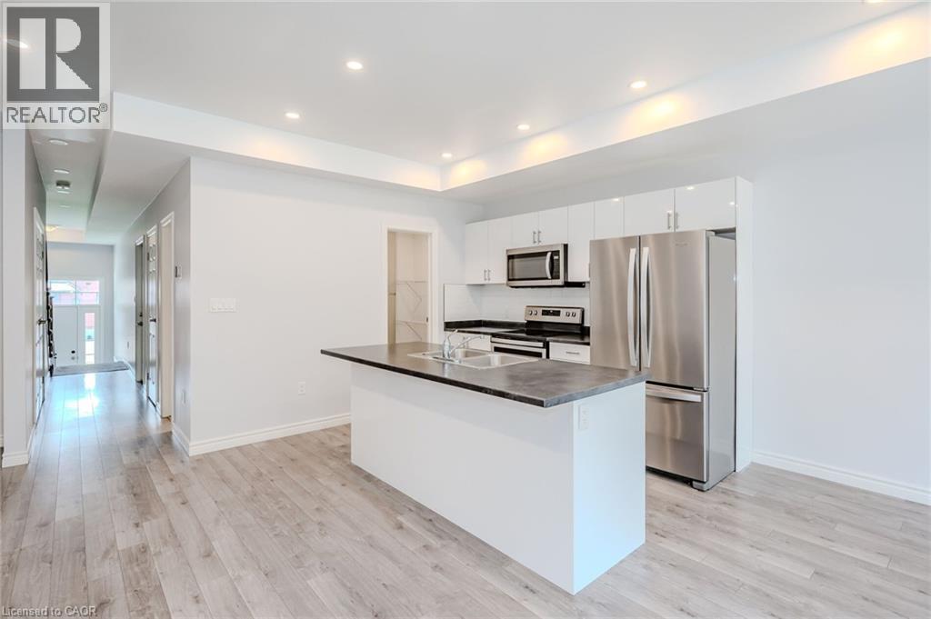 10B LLOYD Street Unit# Upper, St. Catharines, Ontario, L2S2N8 — Photo 14