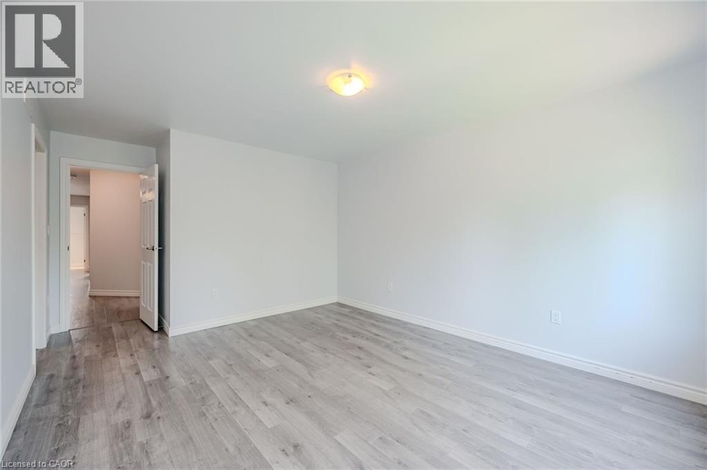 10B LLOYD Street Unit# Upper, St. Catharines, Ontario, L2S2N8 — Photo 27