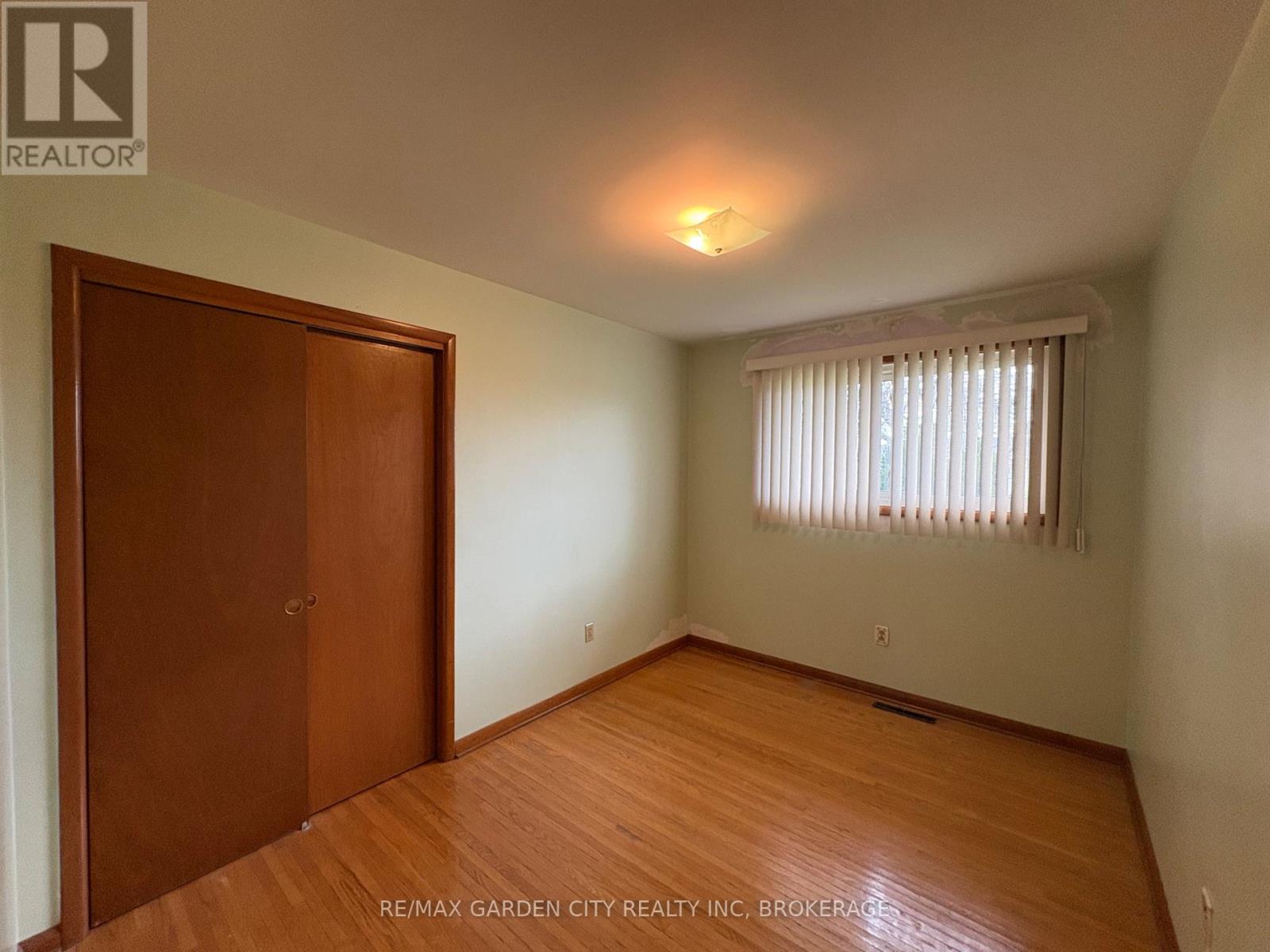 69 STRATHMORE CRESCENT - 24