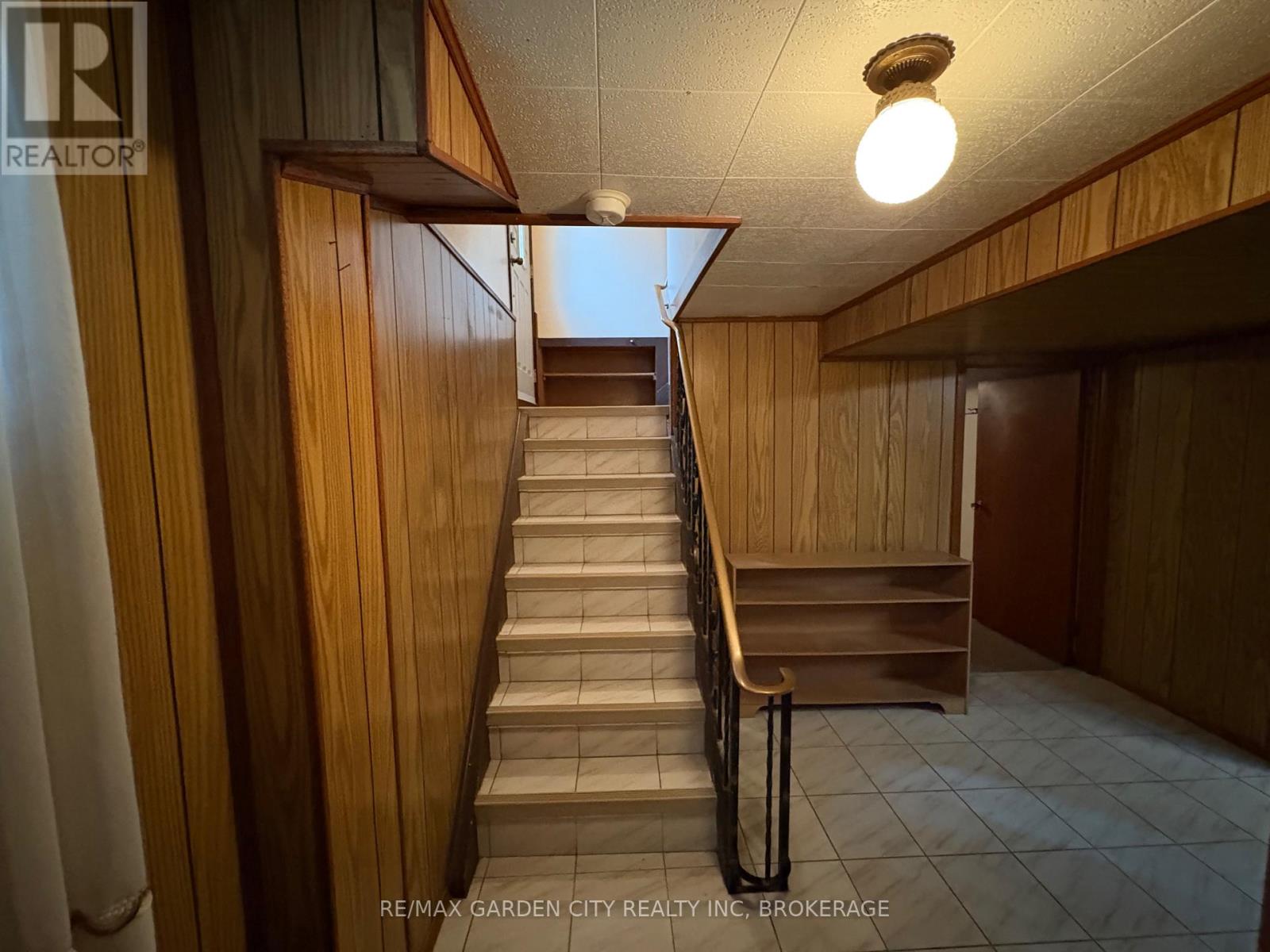 69 STRATHMORE CRESCENT - 29