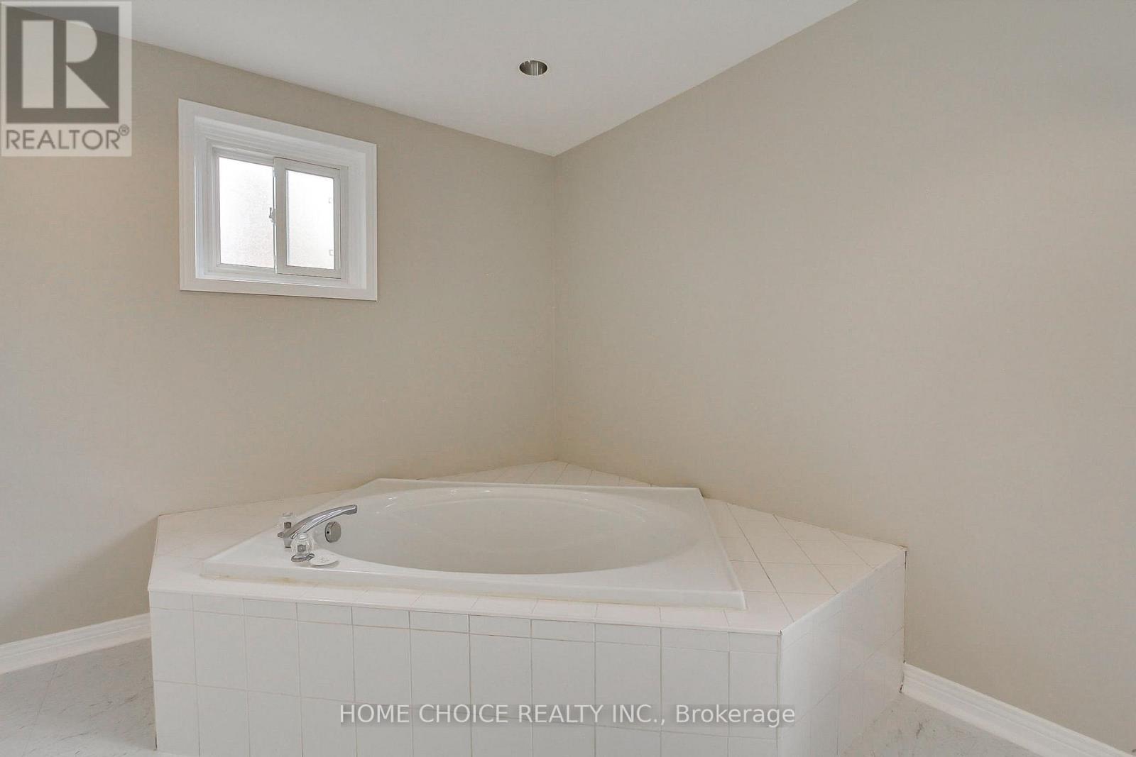140 MICHAEL BOULEVARD - 31