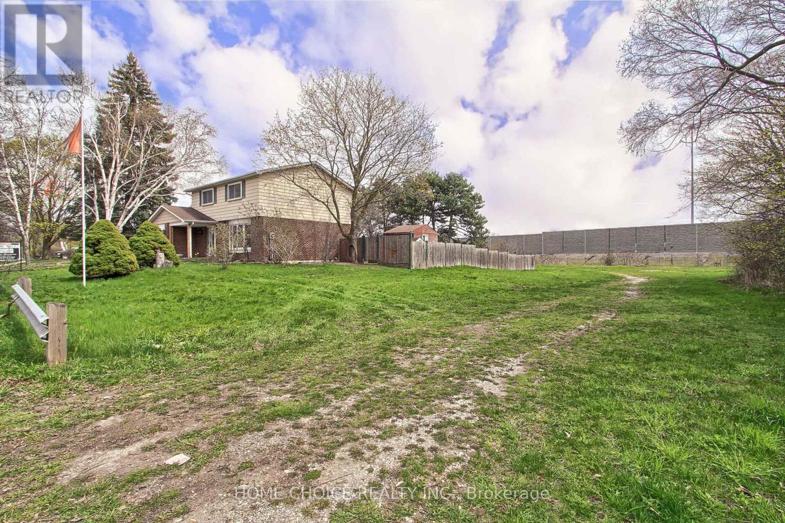 140 MICHAEL BOULEVARD - 40