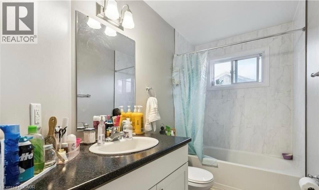 262 PATRICIA Avenue Unit# 2, Kitchener, Ontario, N2M1J9 — Photo 33