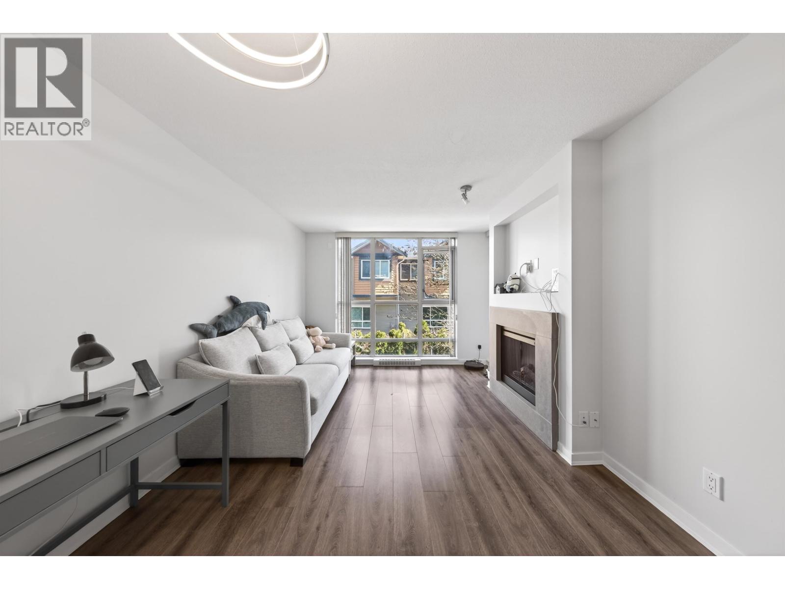 #208-9373 HEMLOCK Drive, Richmond