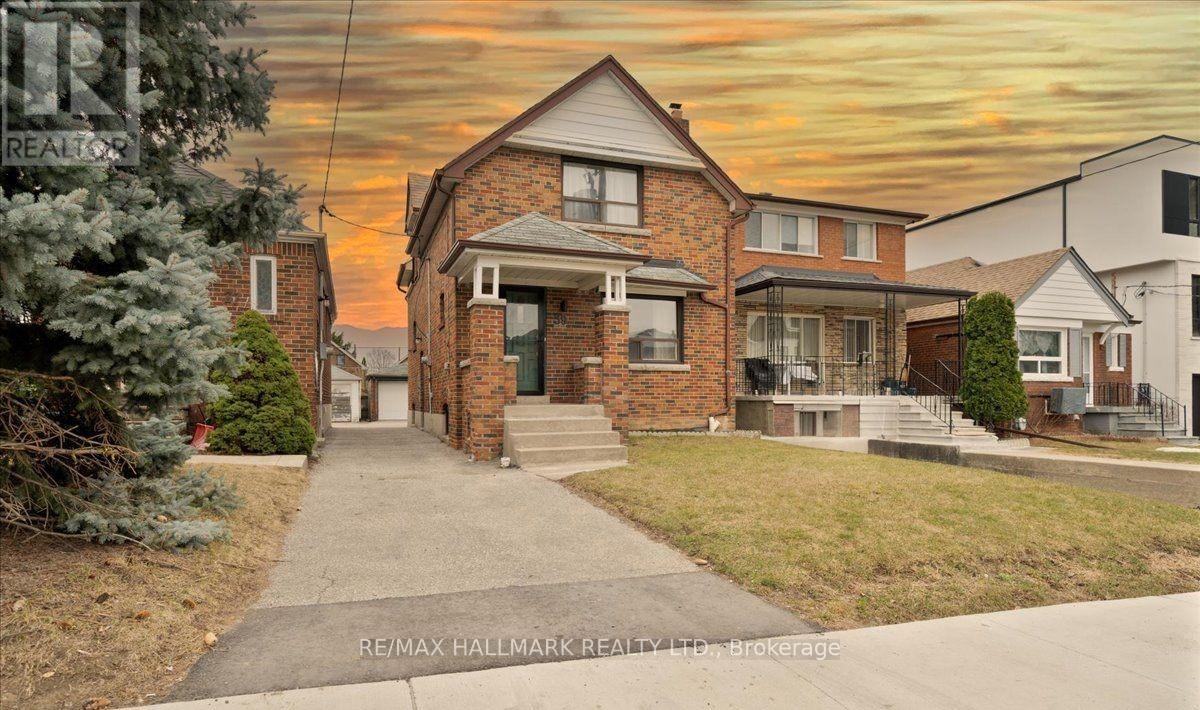 39 LANARK AVENUE - 4