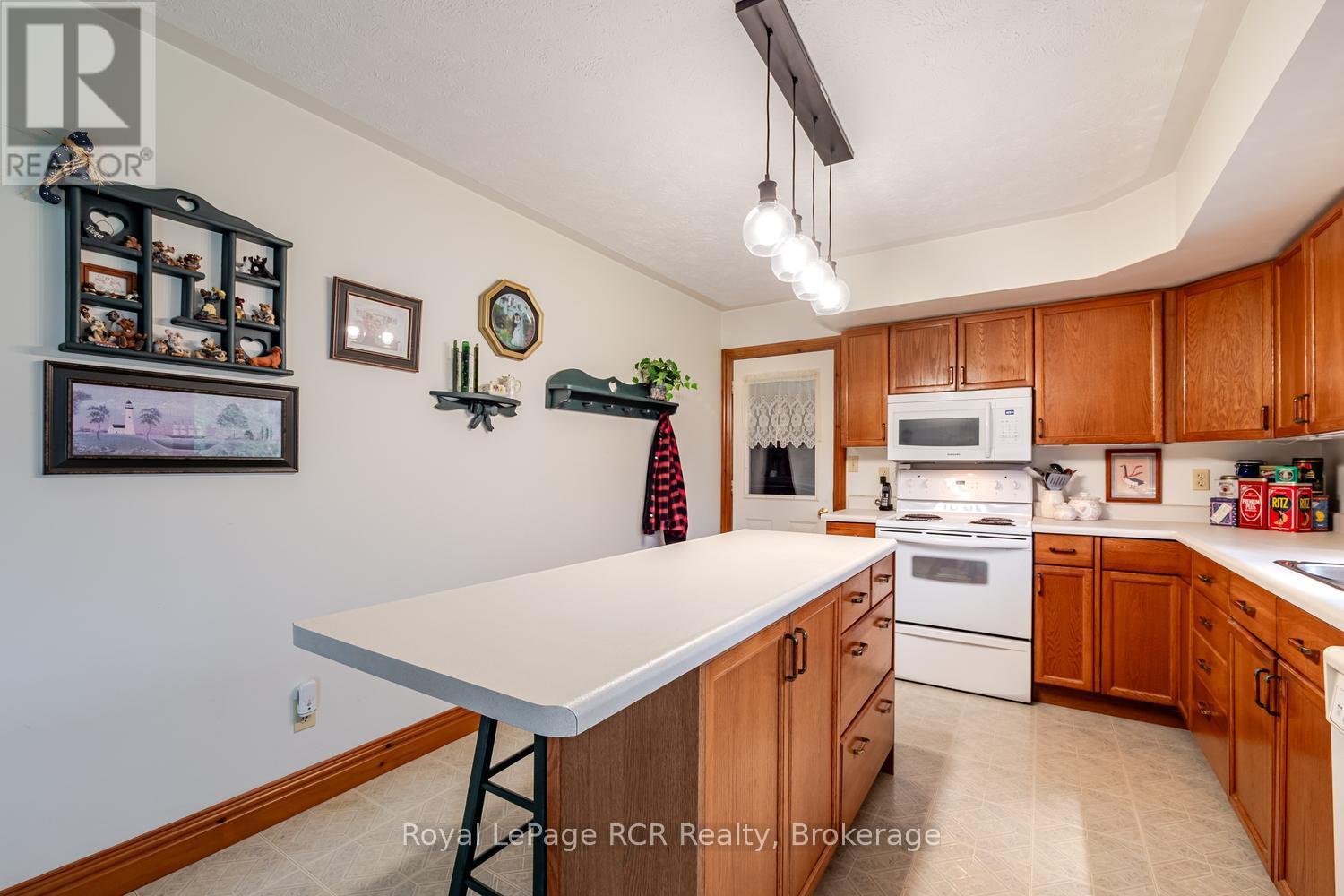 302088 GREY RD 170 ROAD - 14