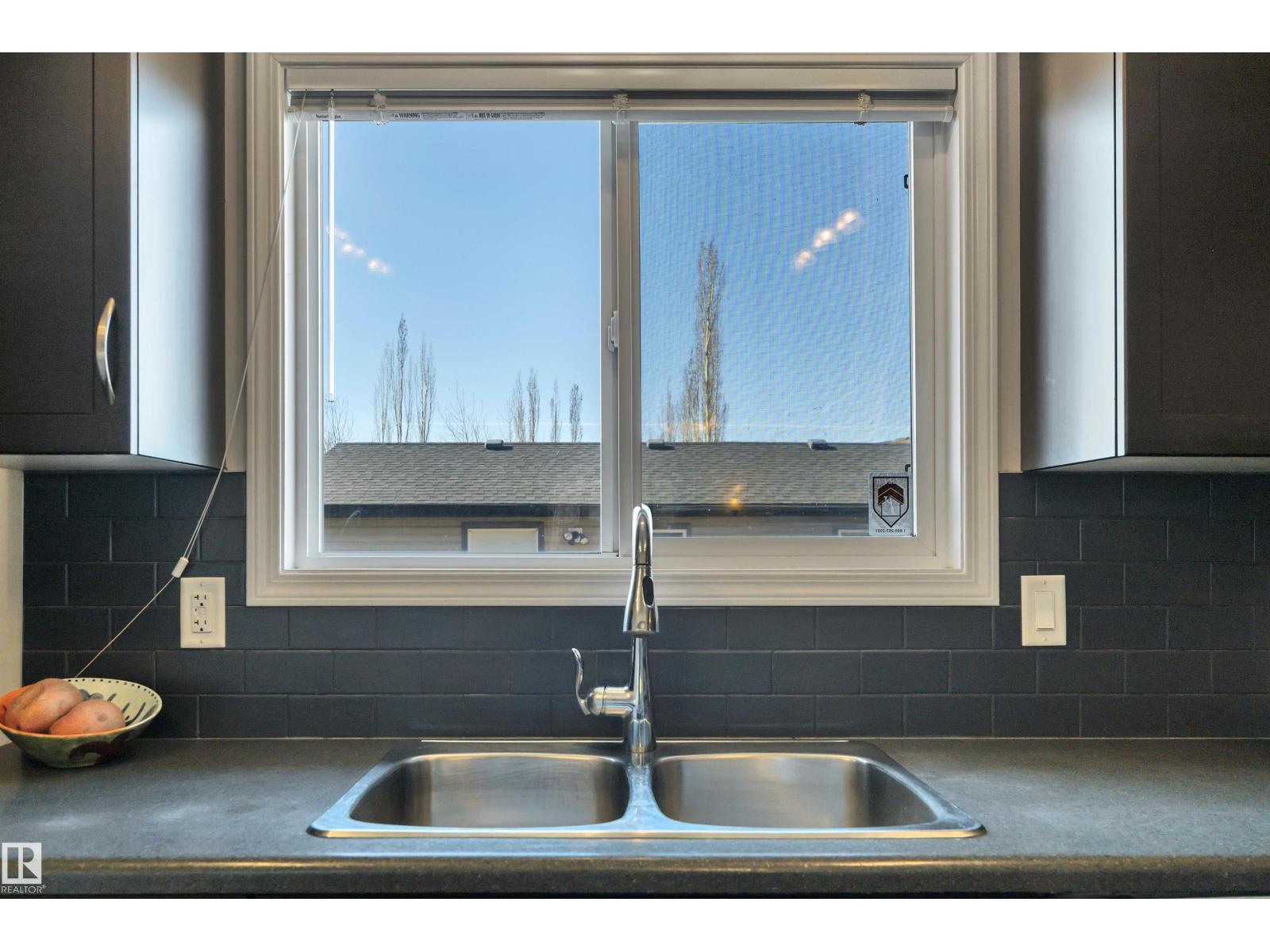 355 SECORD BV NW, Edmonton