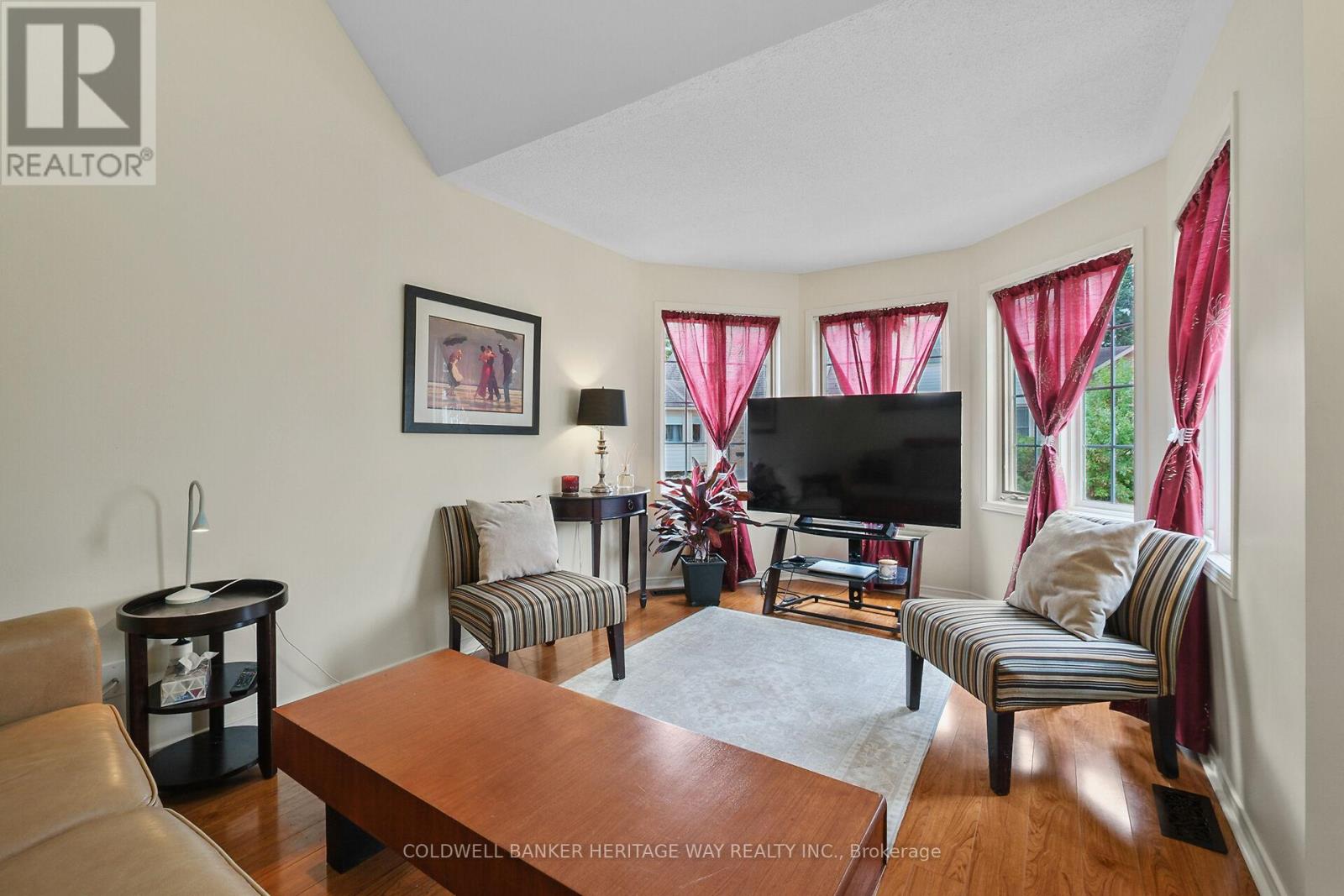 House for Rent in Ottawa – 3 NORTH RIDGE MANOR, Ottawa – By Peter Sagos - Image 17