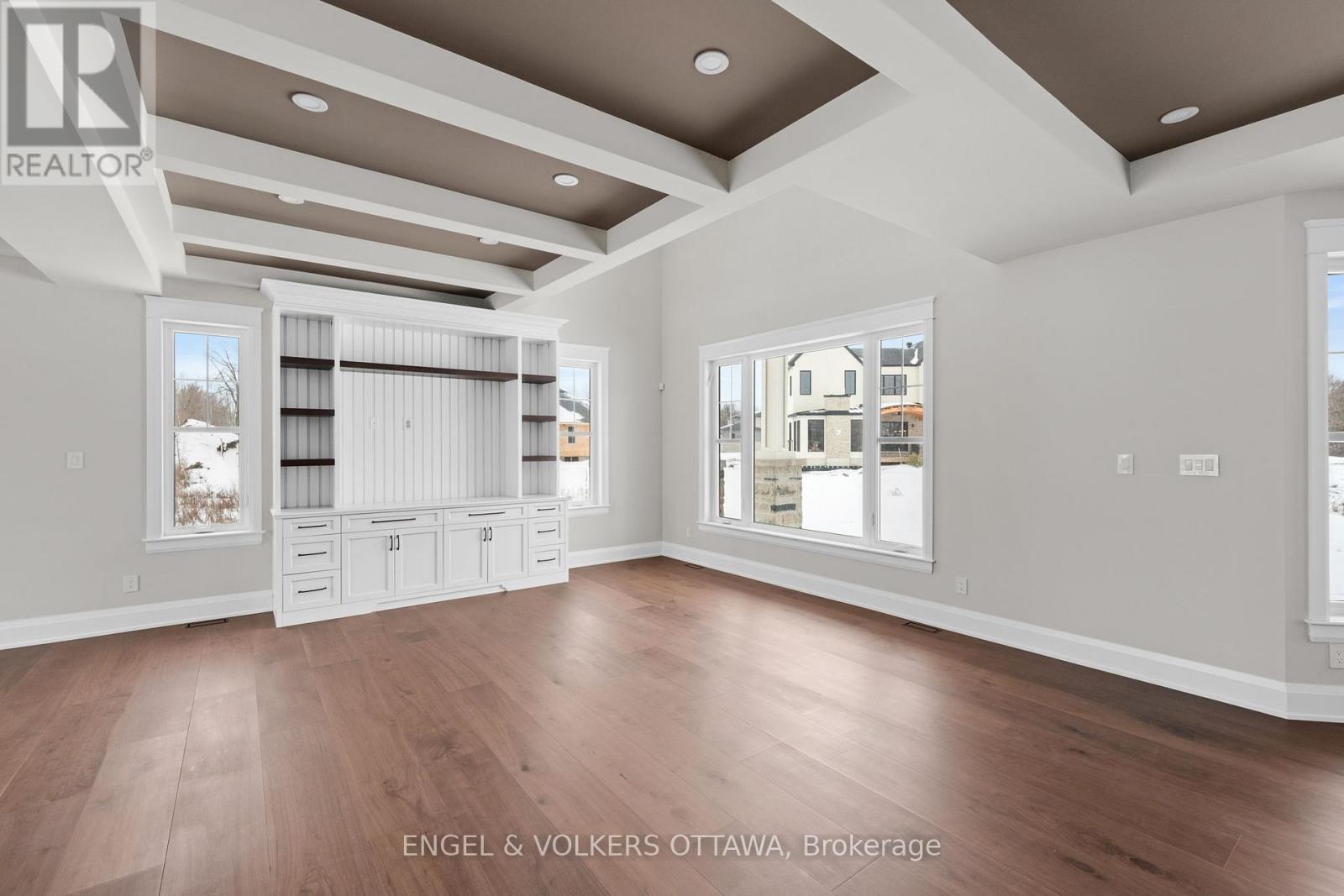 432 ASHBEE COURT - 10