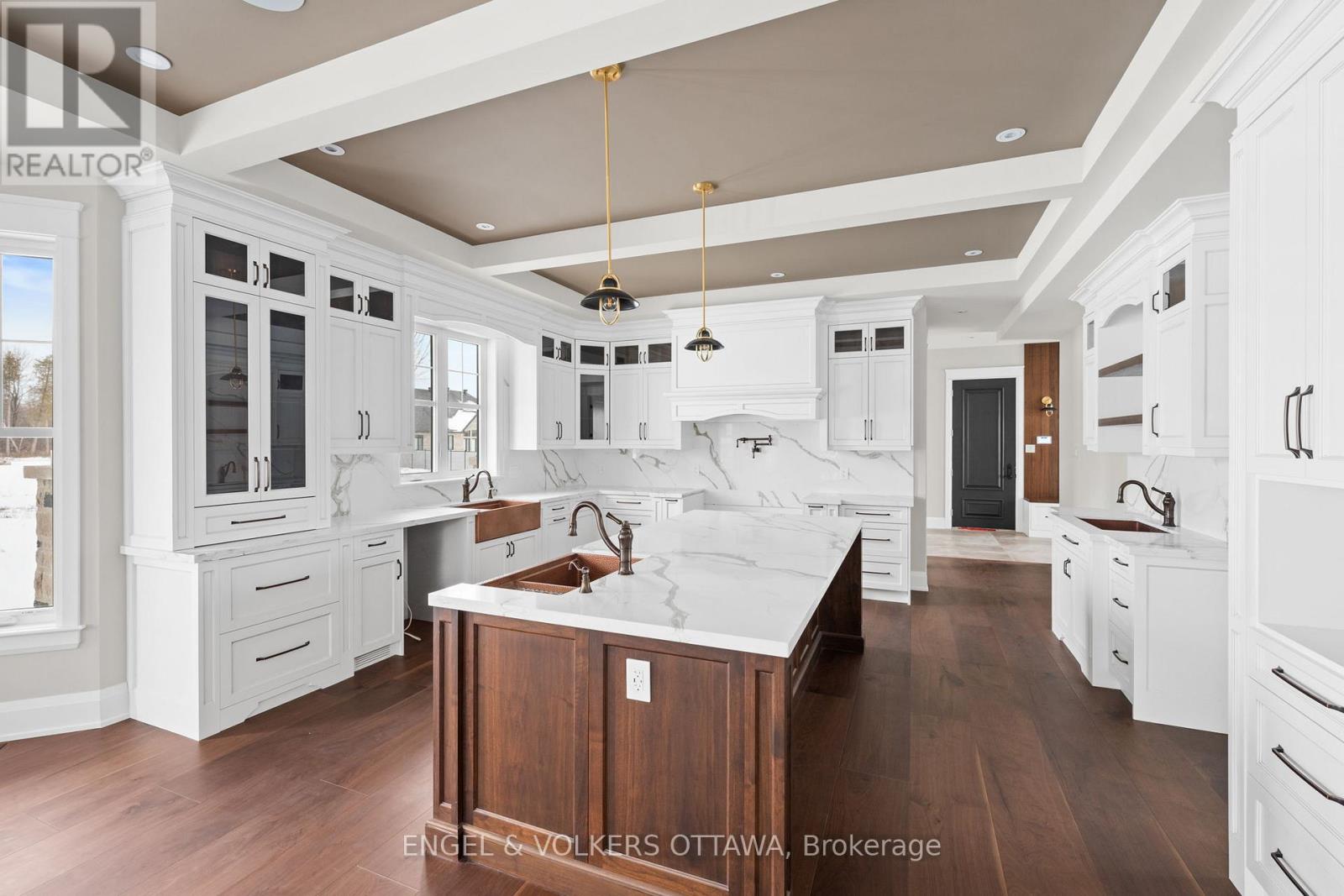 432 ASHBEE COURT - 15