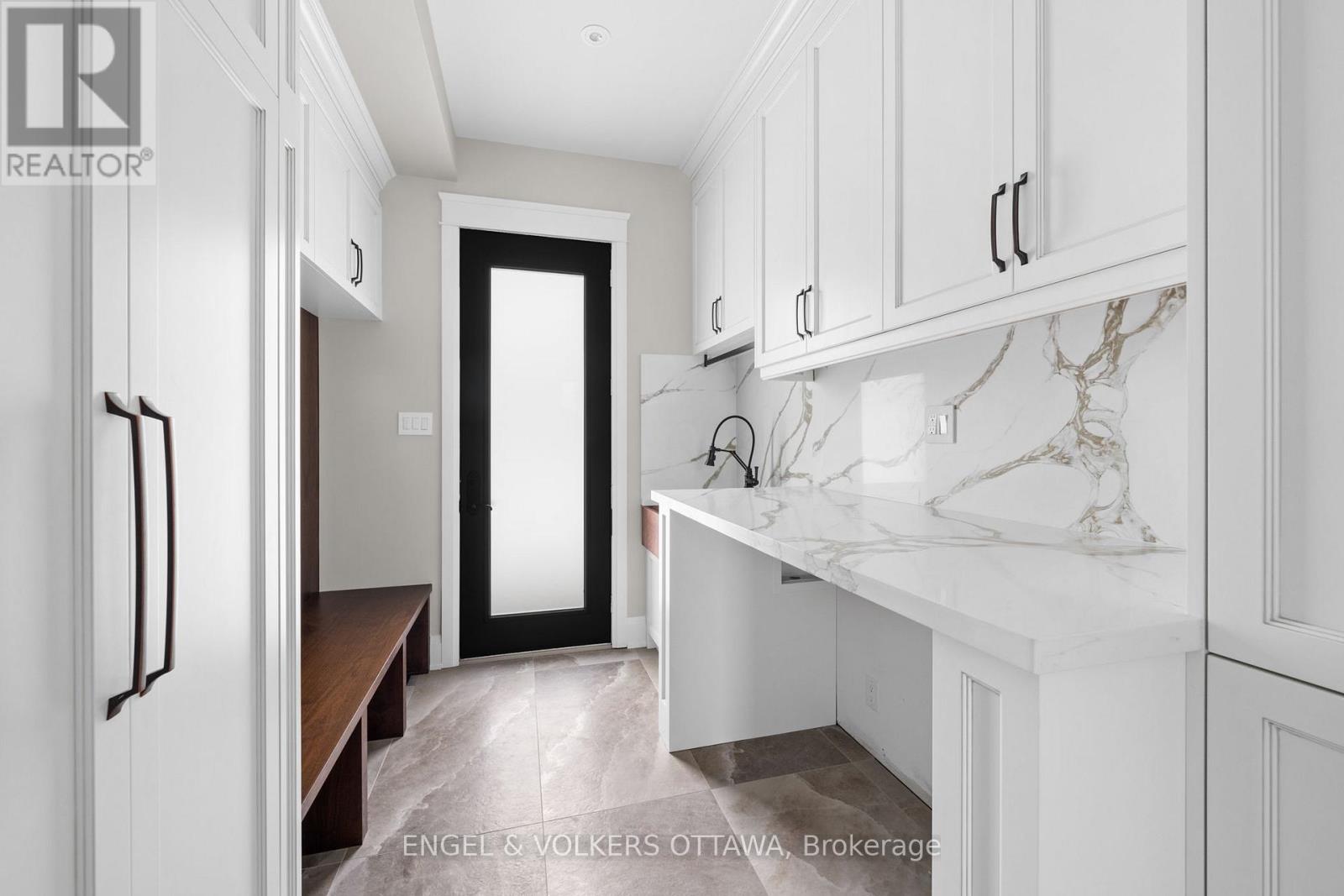 432 ASHBEE COURT - 26