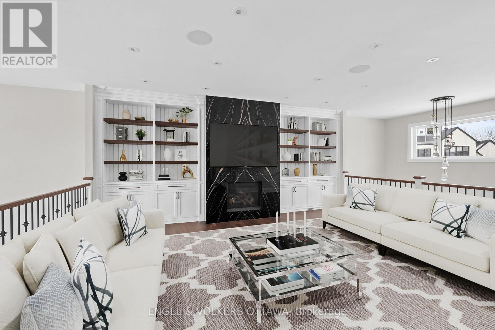 432 ASHBEE COURT - 33