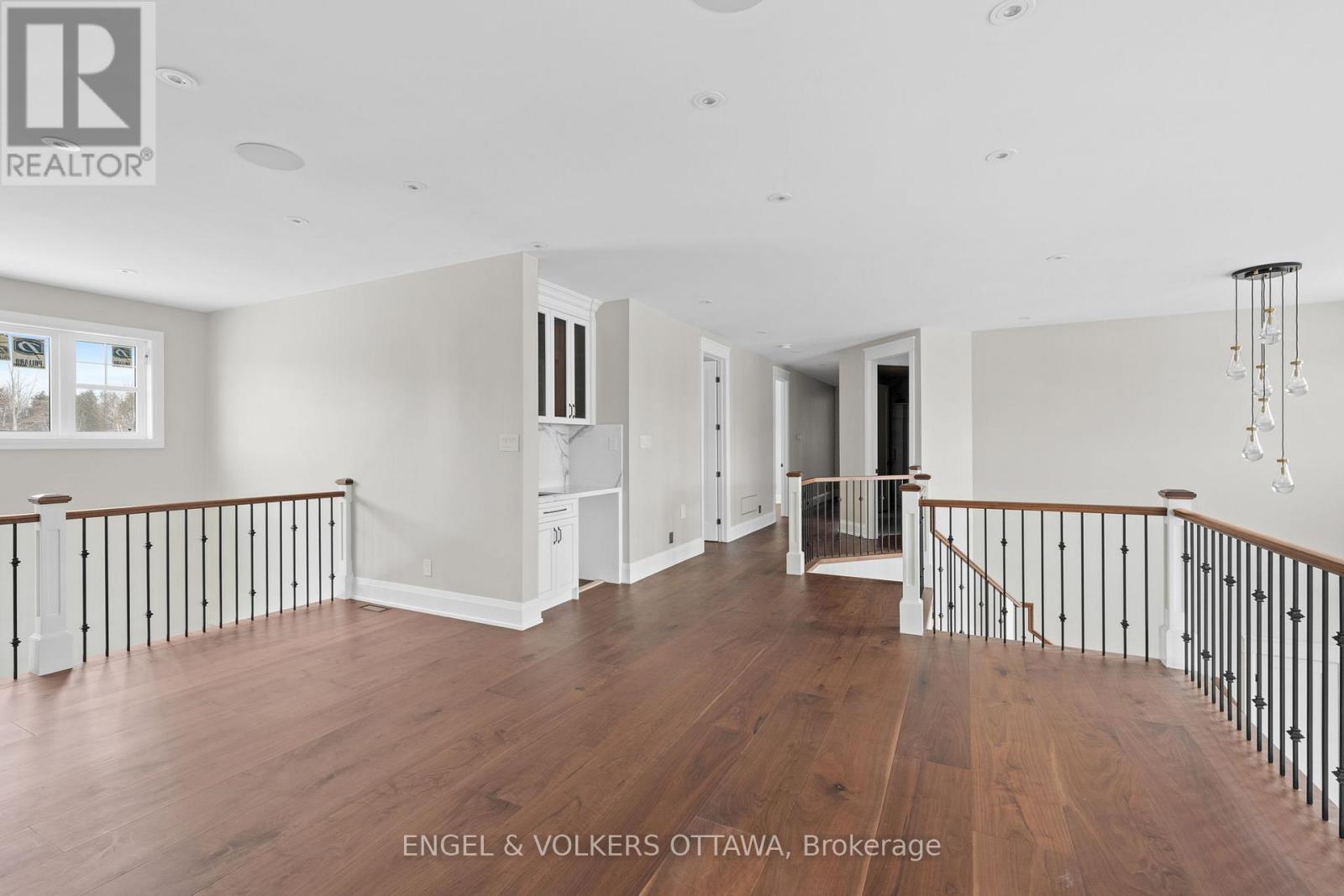 432 ASHBEE COURT - 34
