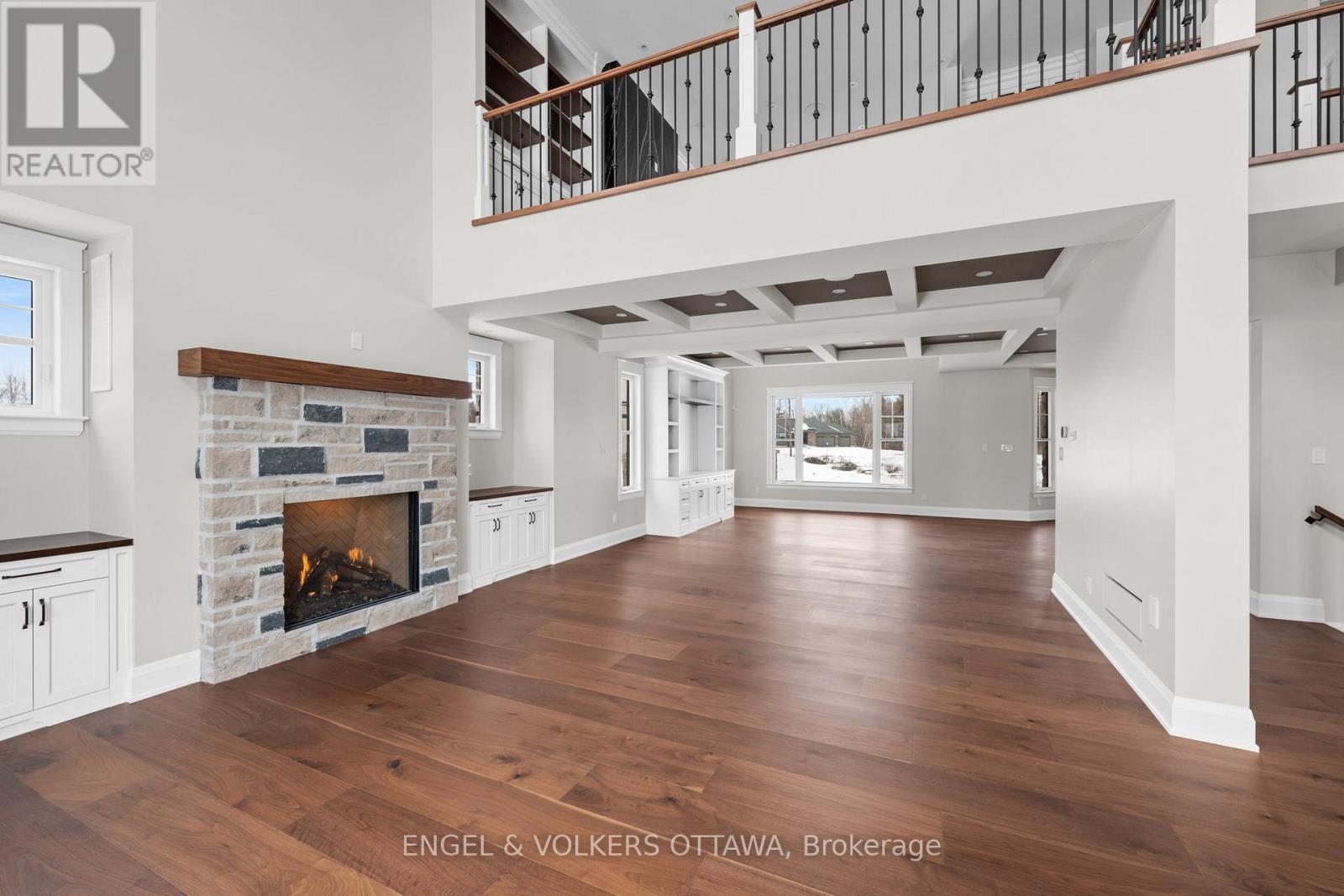 432 ASHBEE COURT - 4