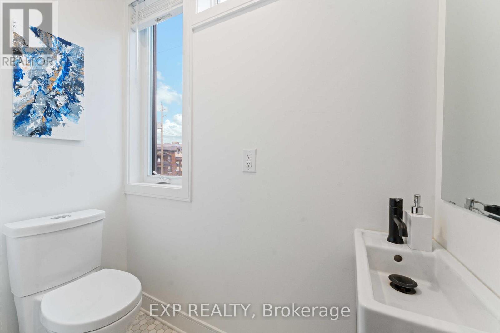 9 ANDERSON STREET - 12