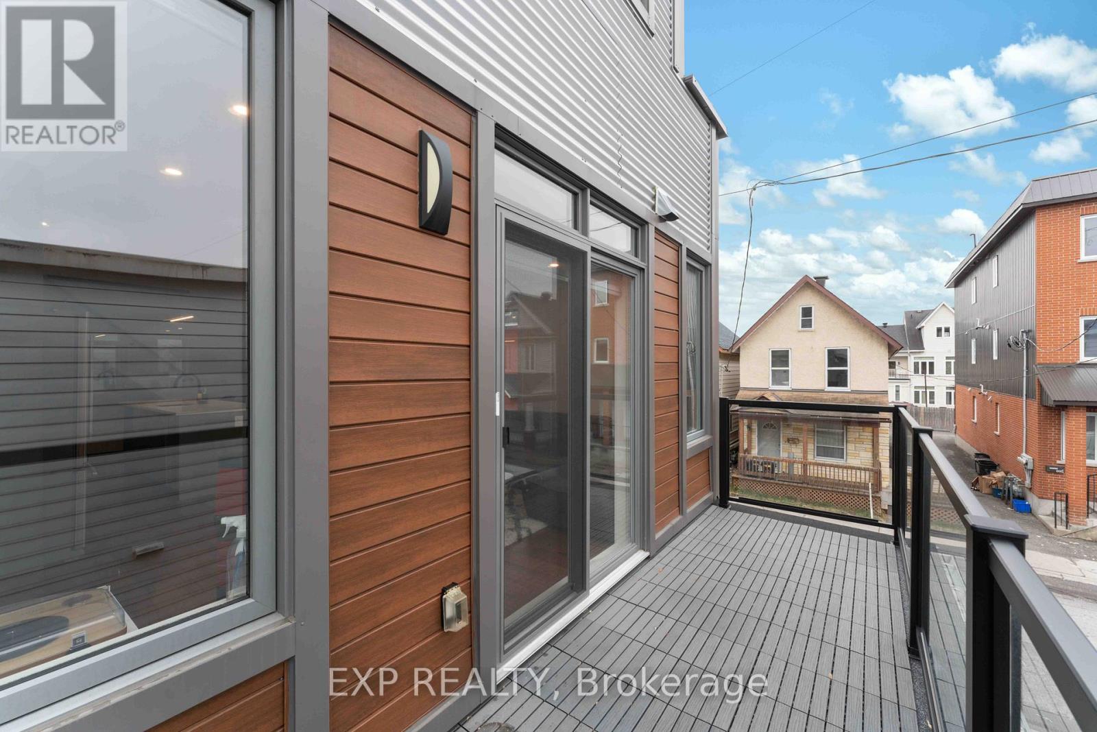 9 ANDERSON STREET - 15