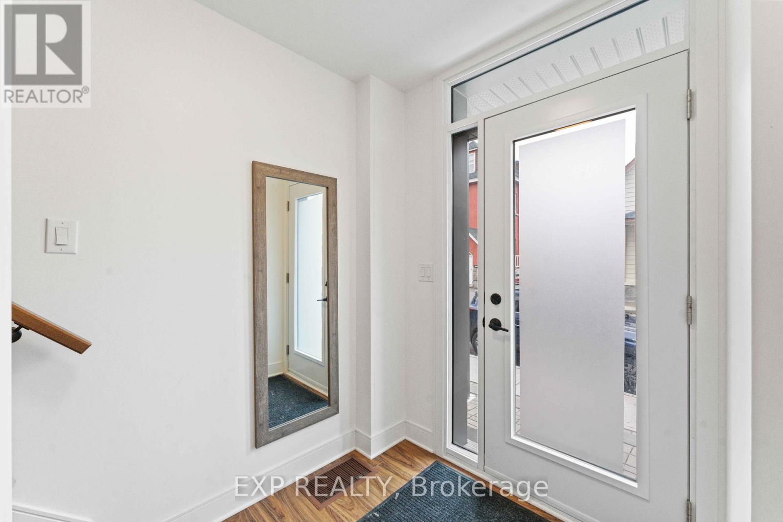 9 ANDERSON STREET - 2