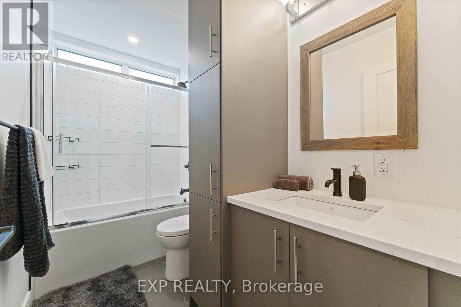 9 ANDERSON STREET - 21