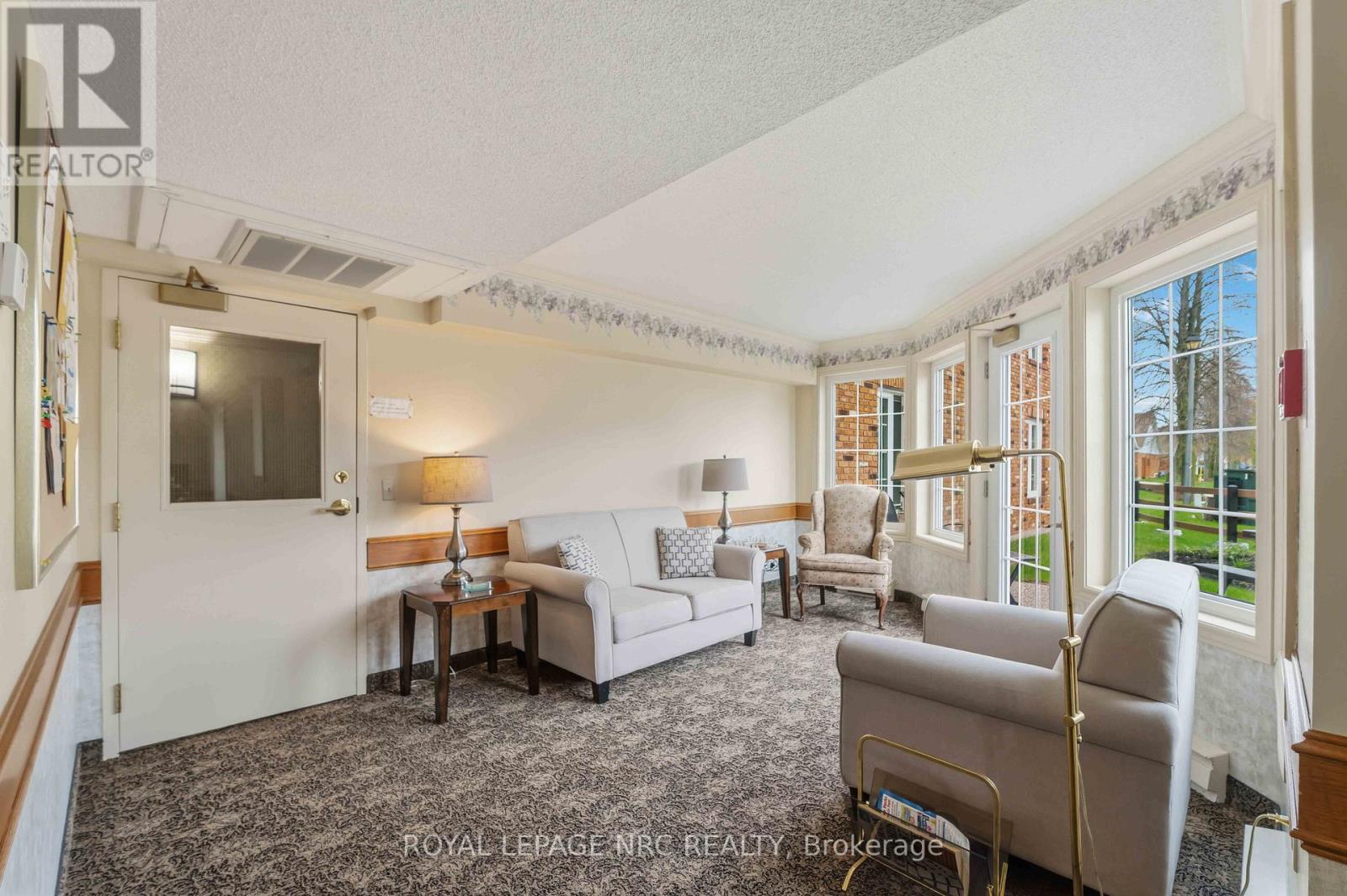 #121 3420 FREDERICK AVENUE - 31