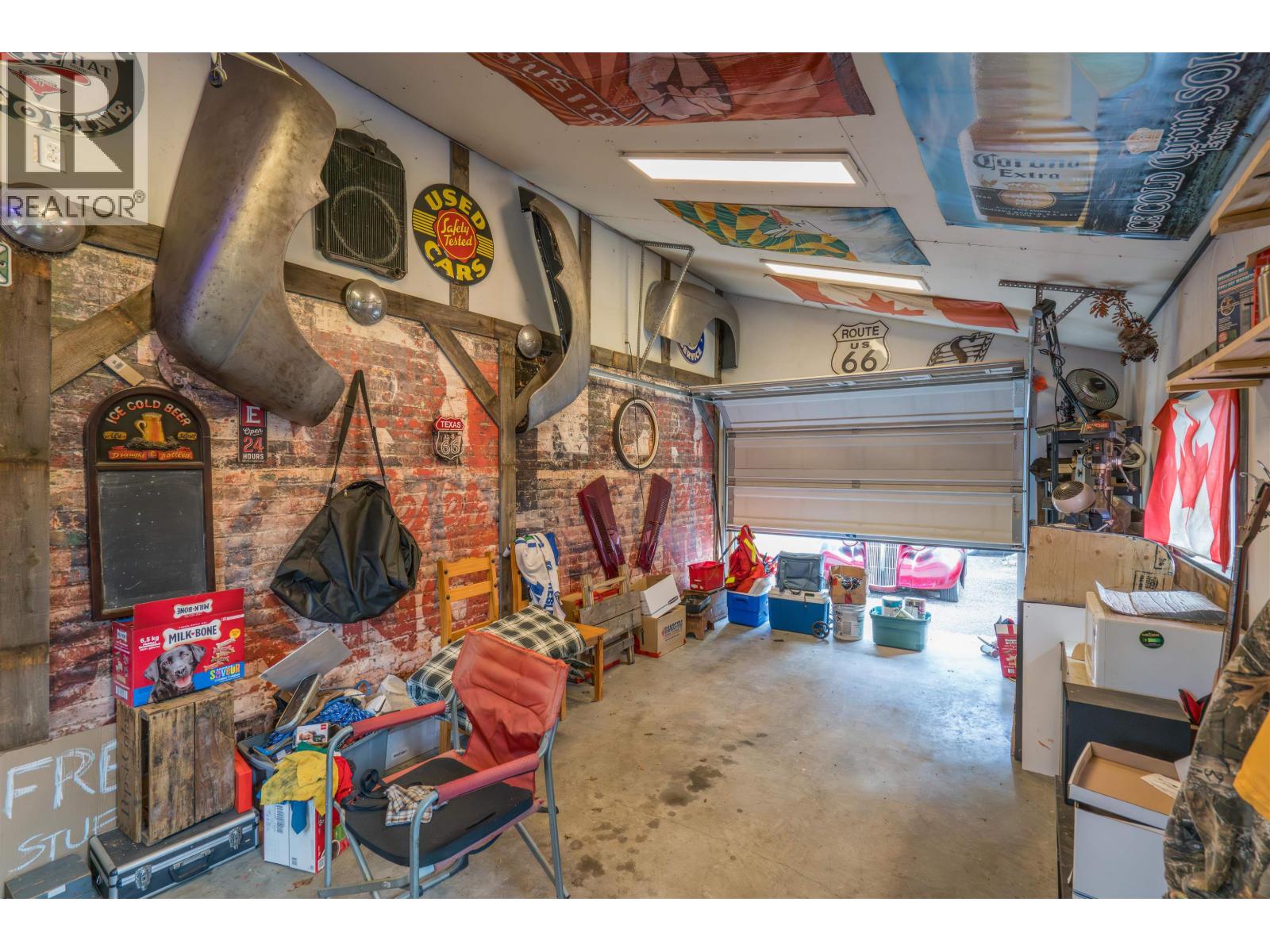 7828 LATROBE CRESCENT - 12