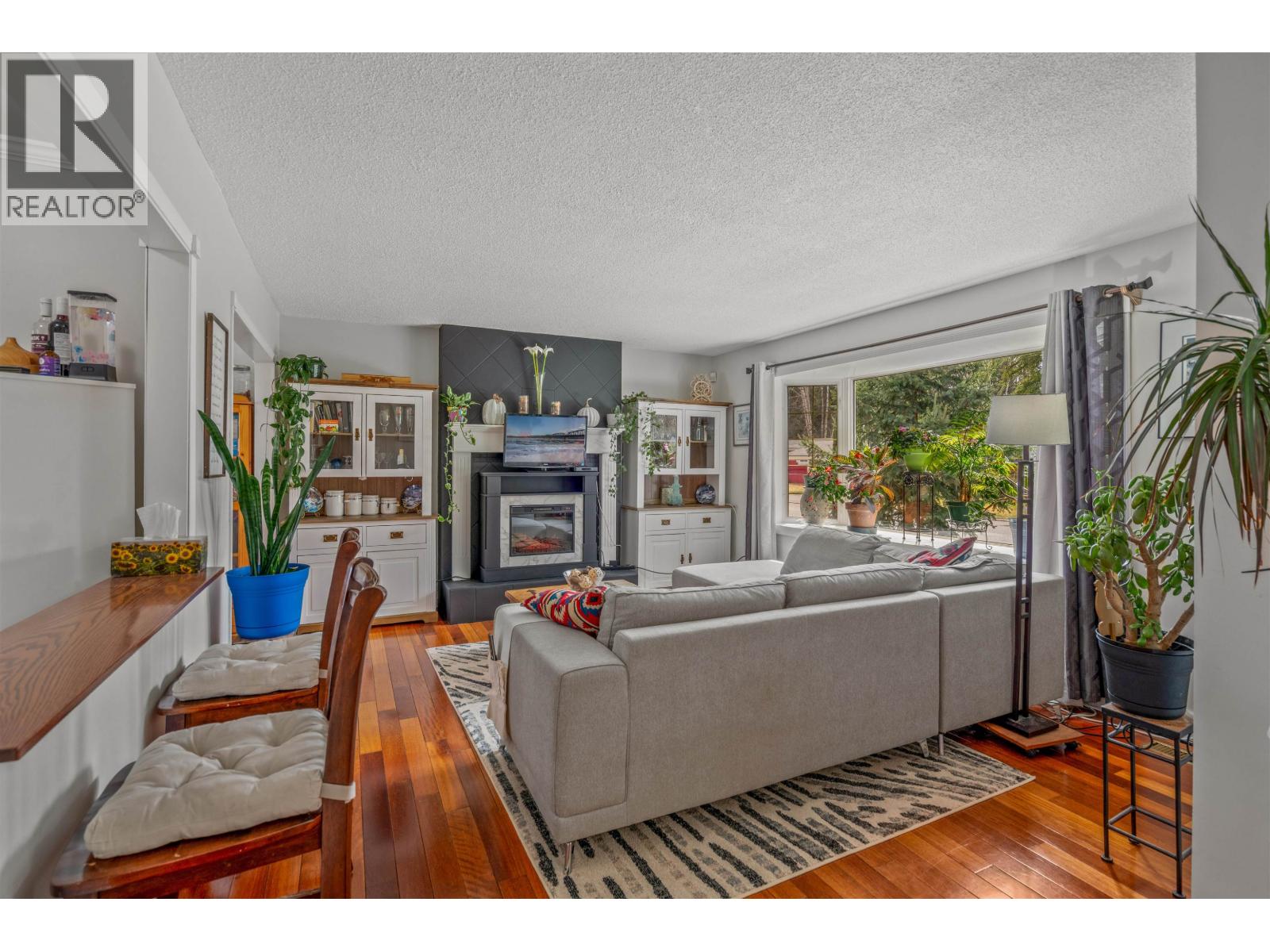 7828 LATROBE CRESCENT - 17