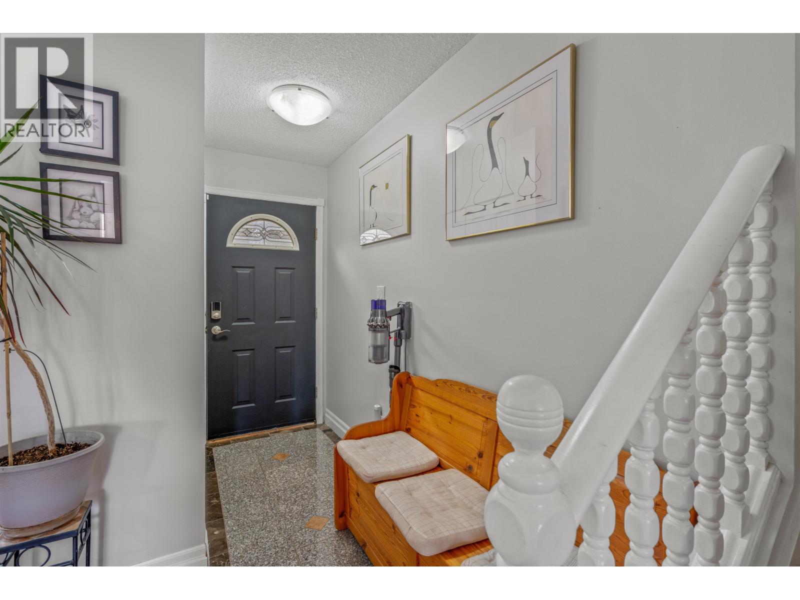 7828 LATROBE CRESCENT - 16