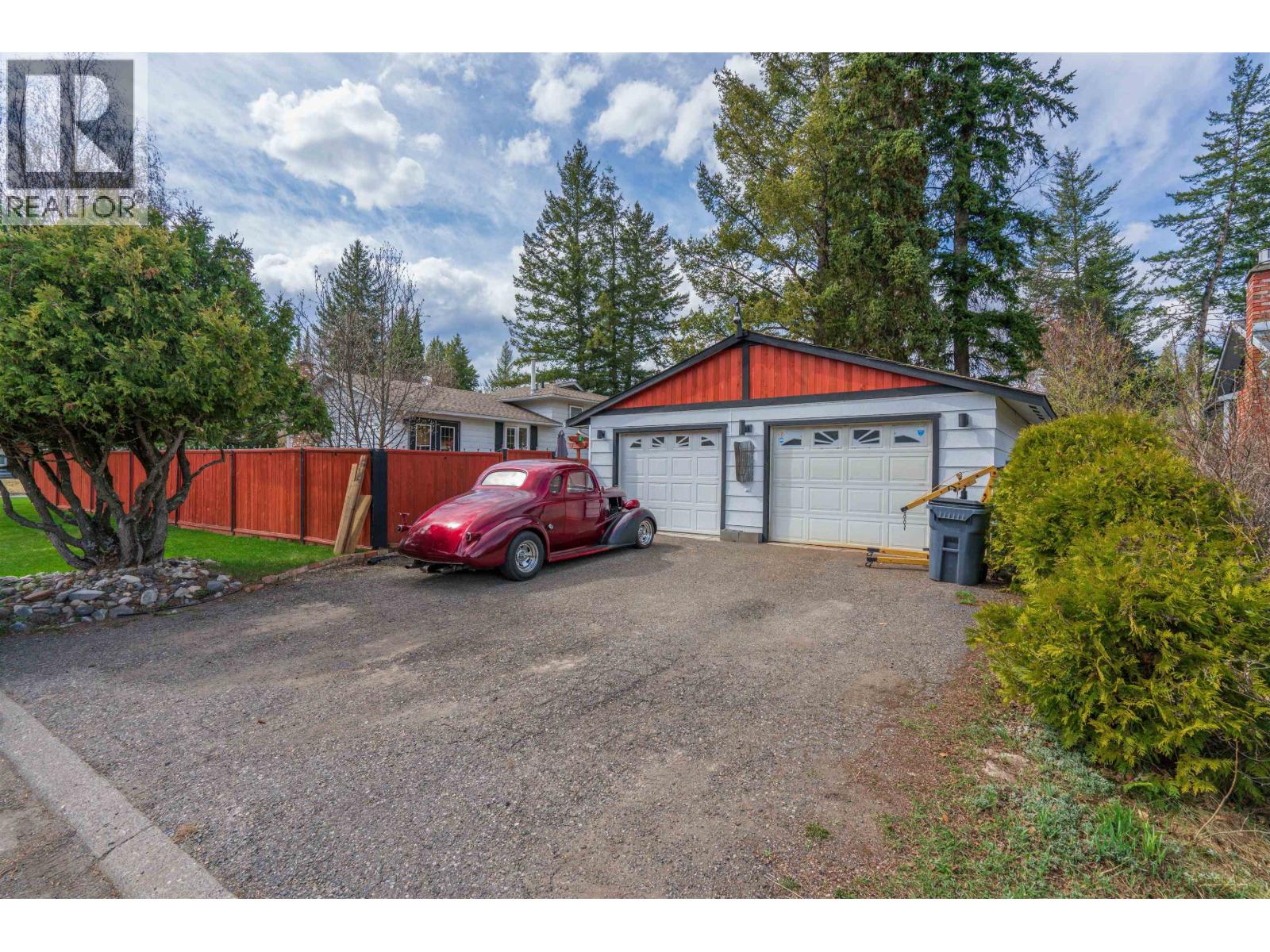 7828 LATROBE CRESCENT - 15