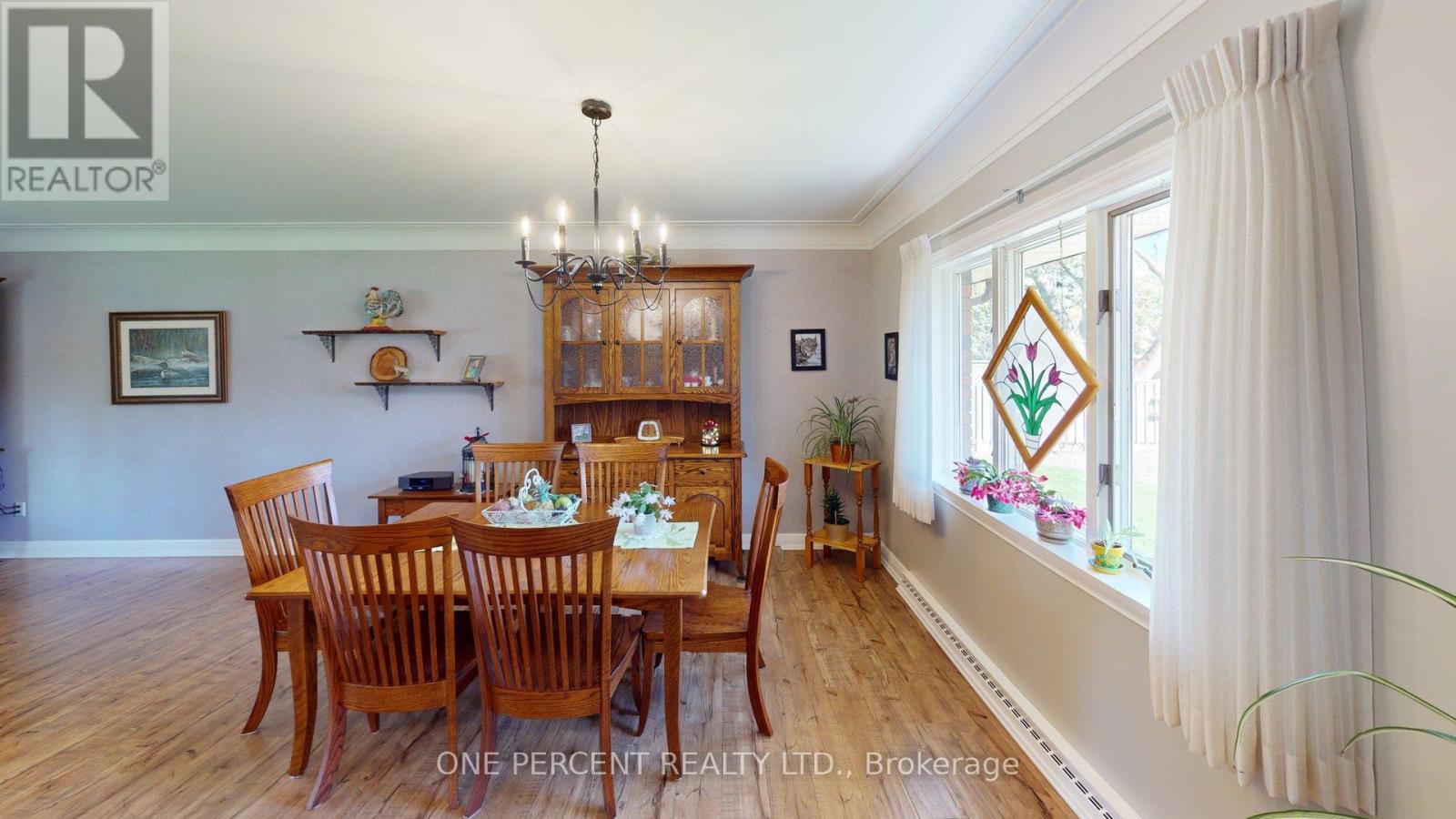 16 DALEVIEW CRESCENT - 10