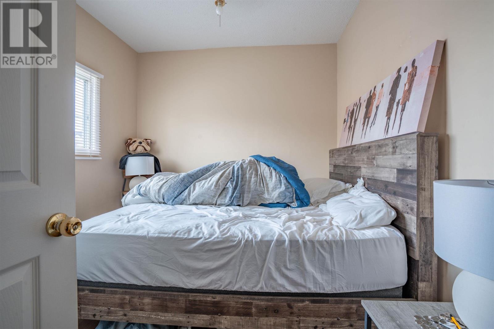 104 Albert ST W - 21