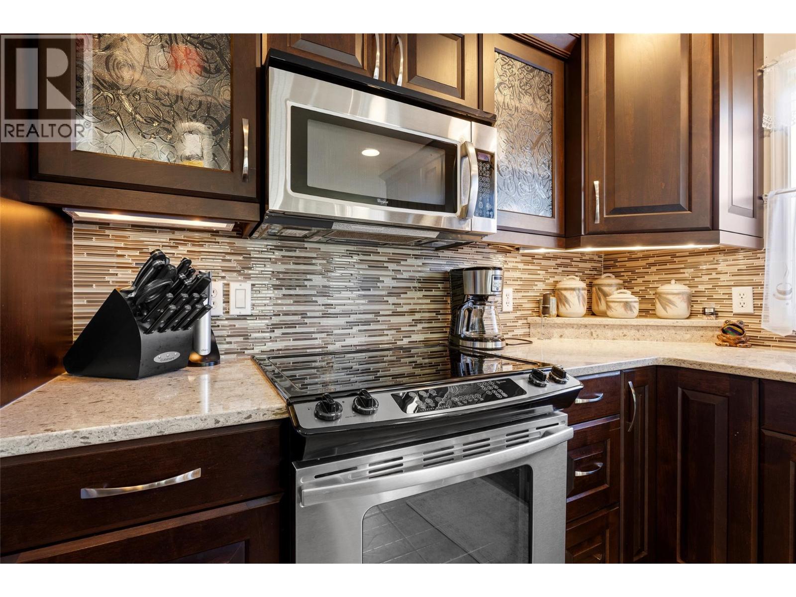 7 595 Yates Road, Kelowna