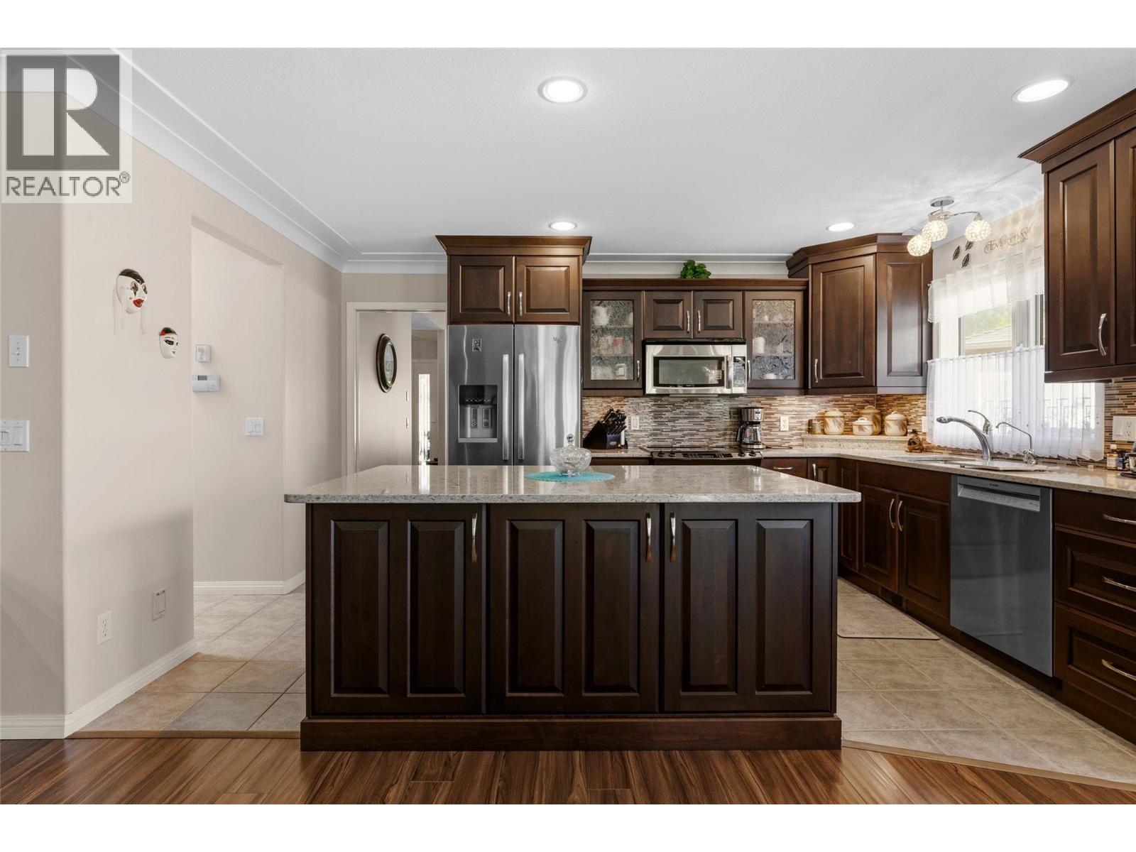 7 595 Yates Road, Kelowna