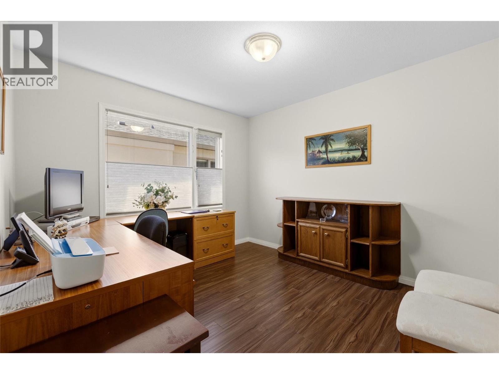 #7 595 Yates Road - 38